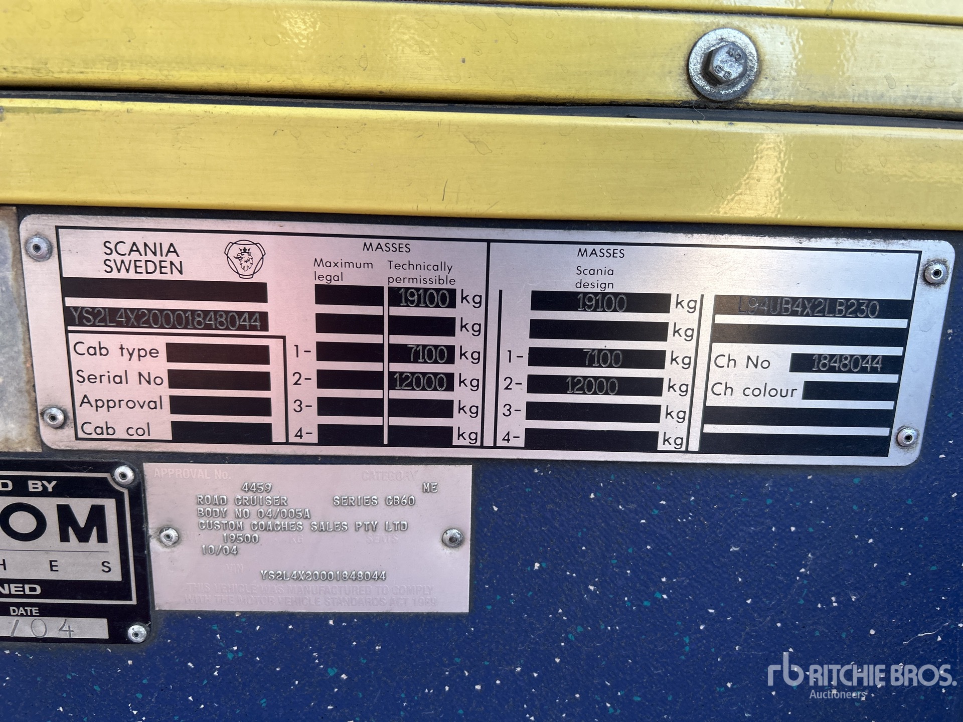 2004 Scania L94UB