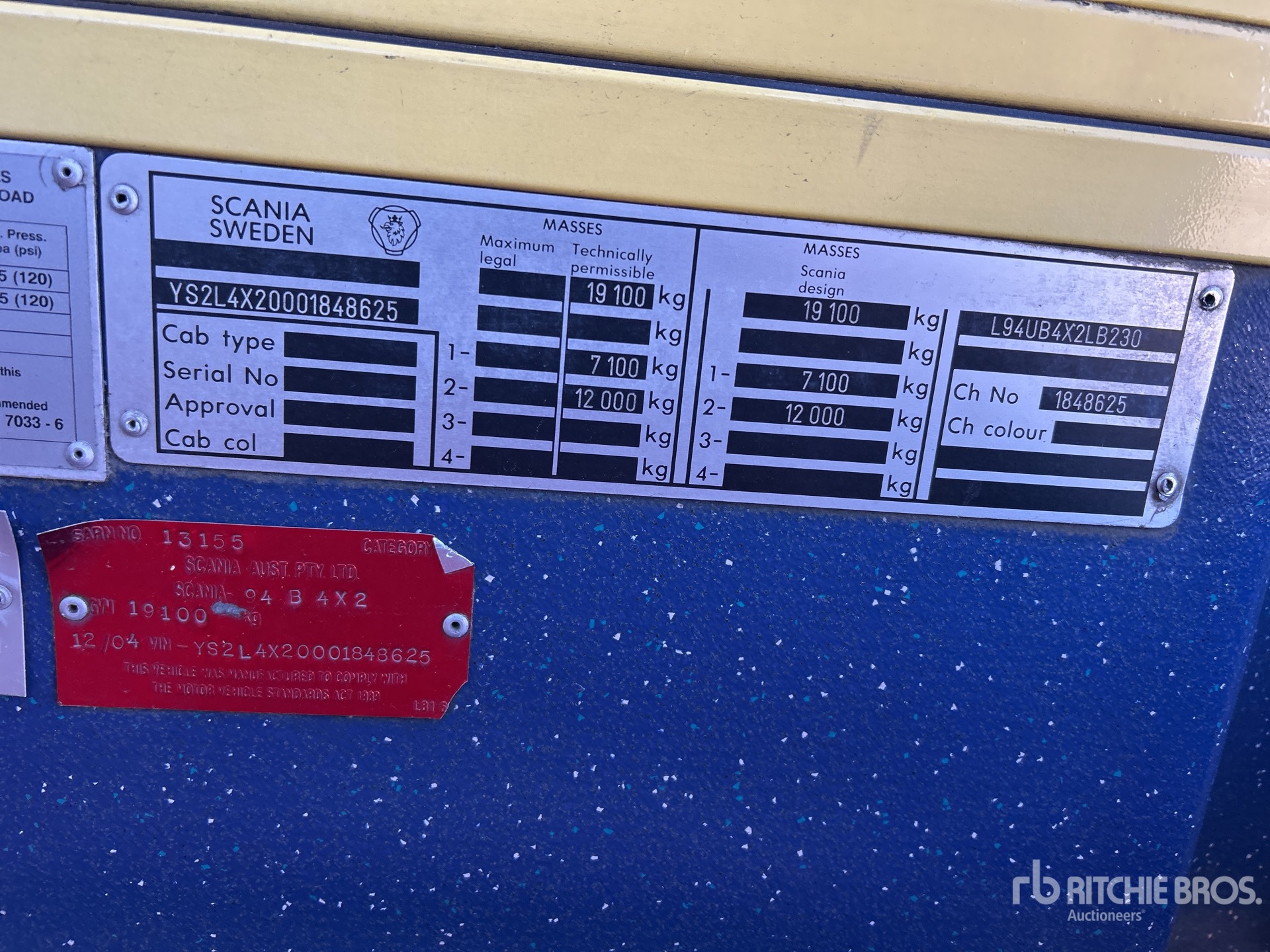 2004 Scania L94UB