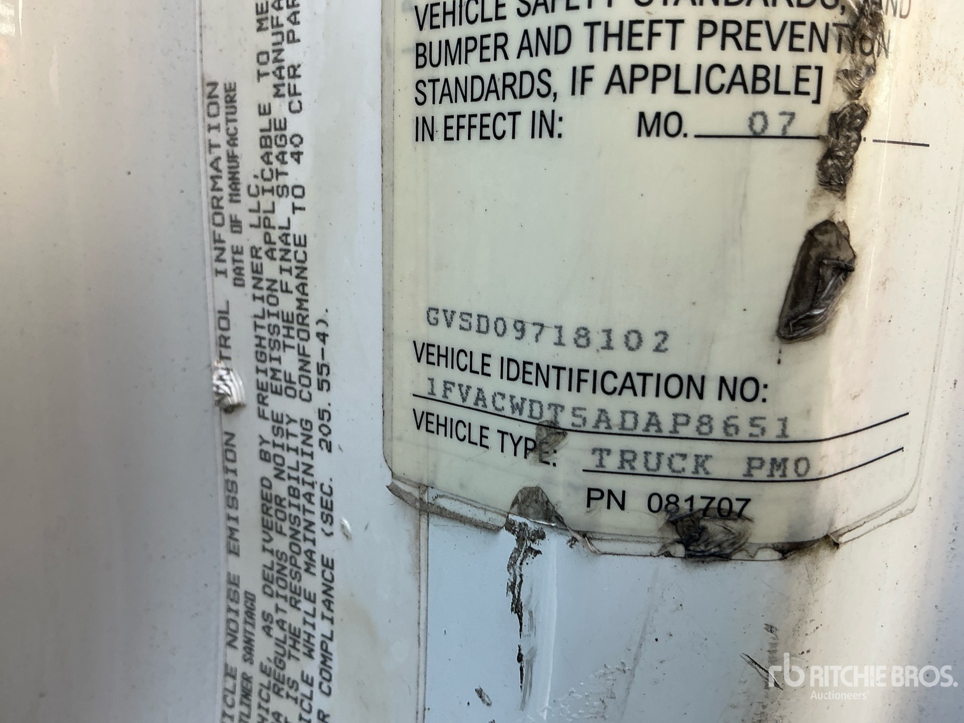 2010 Freightliner M2 106