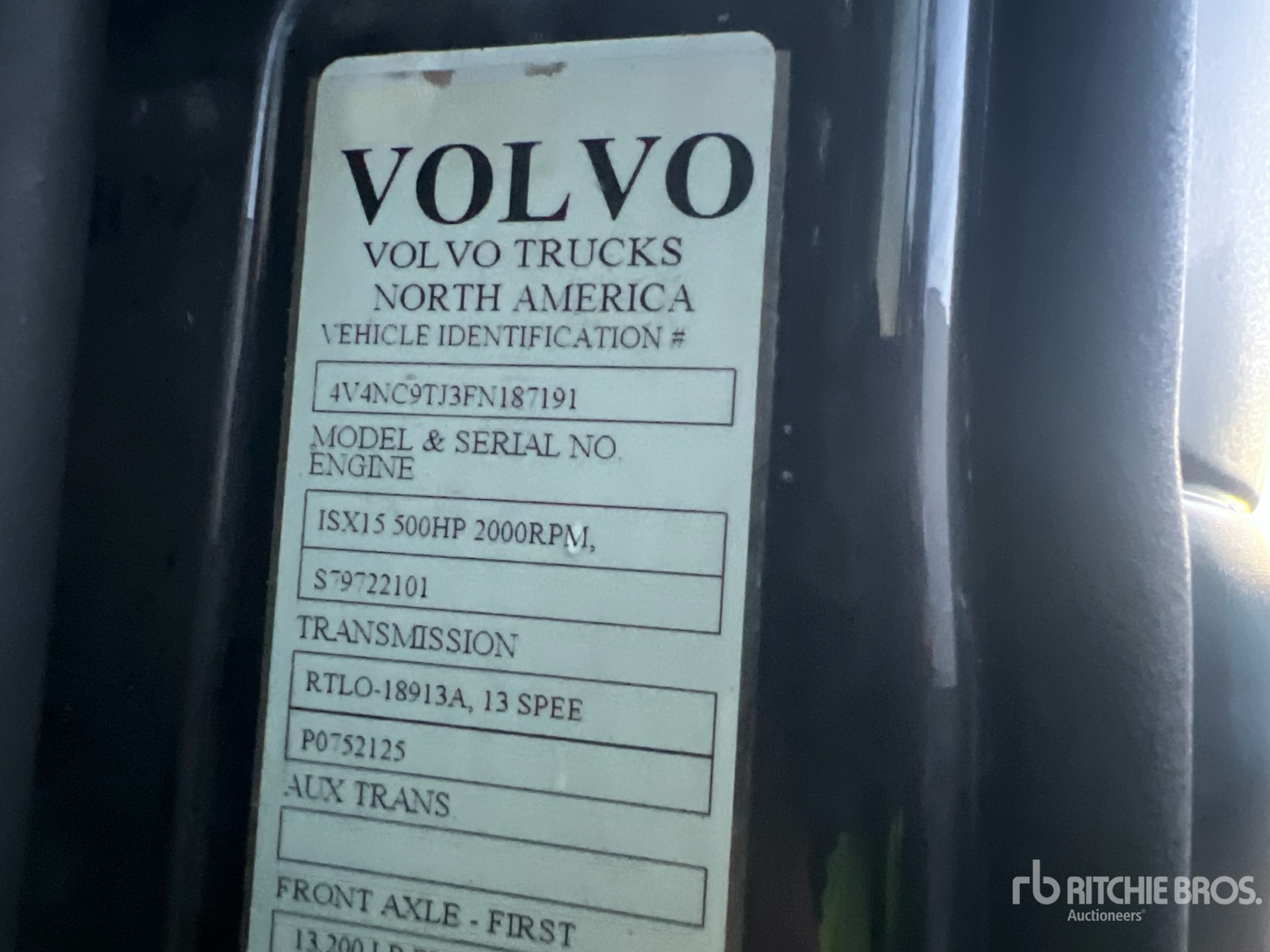 2015 Volvo VNL