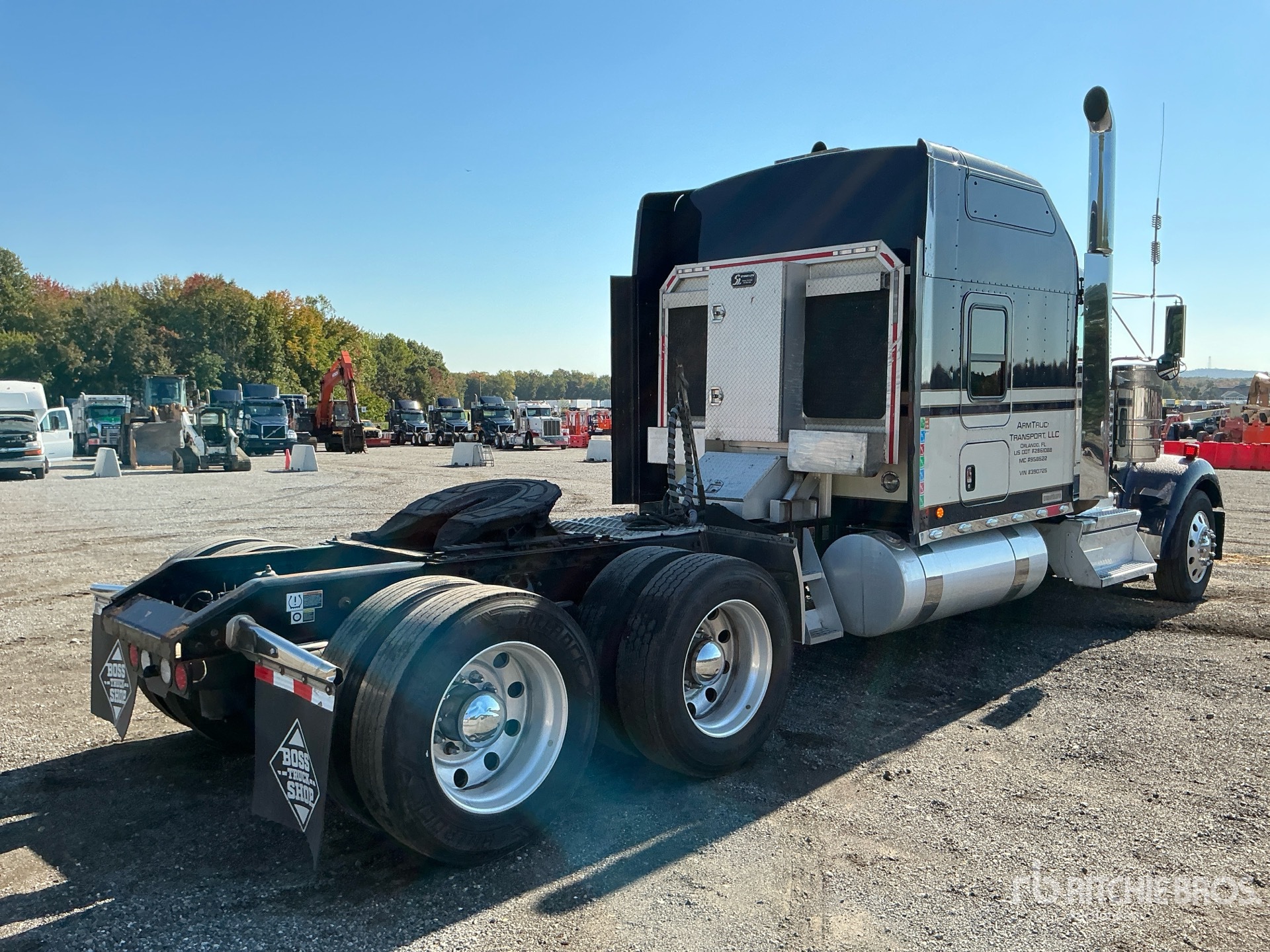 2020 Kenworth W900