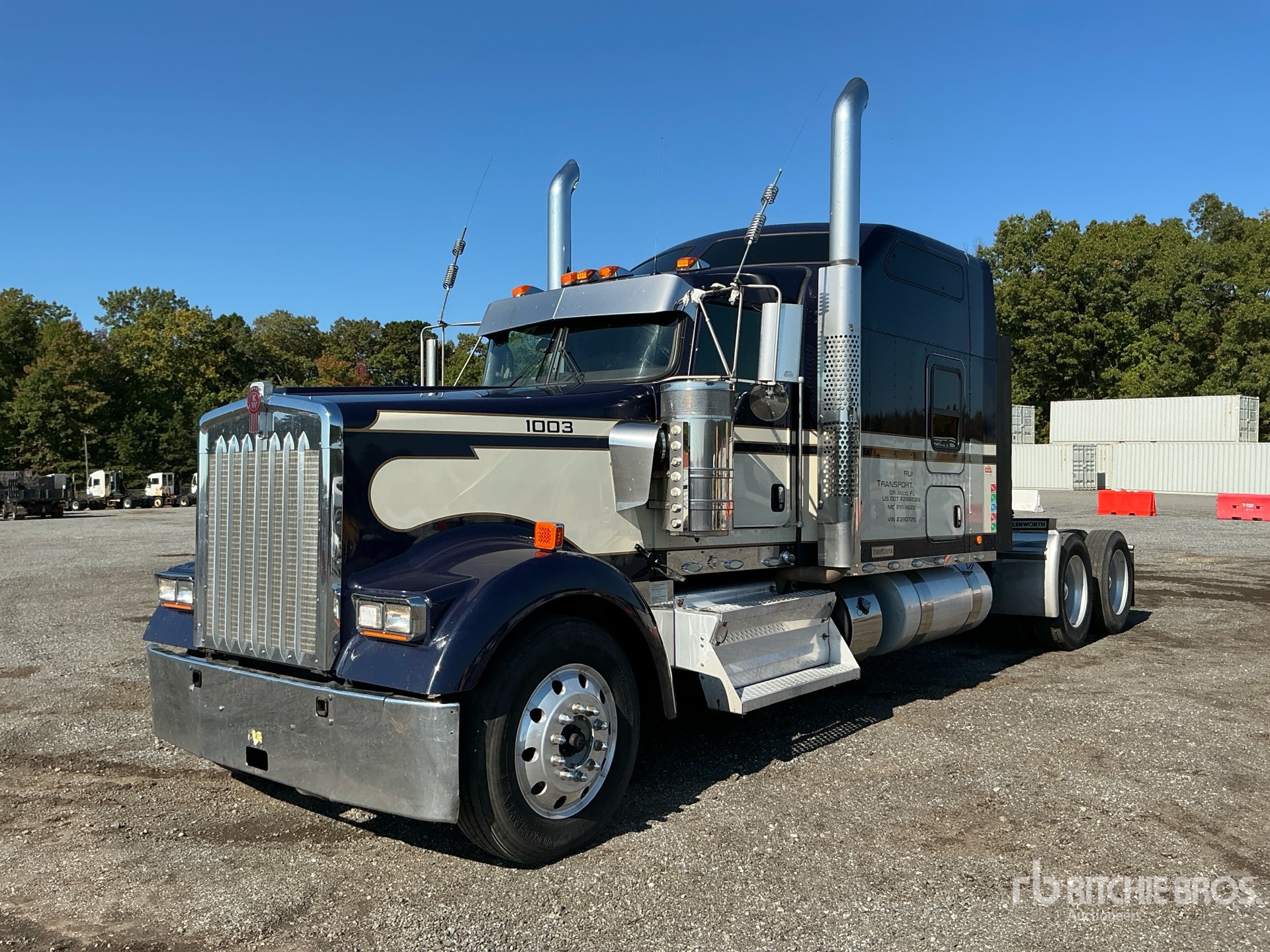 Photo of 2020 Kenworth W900