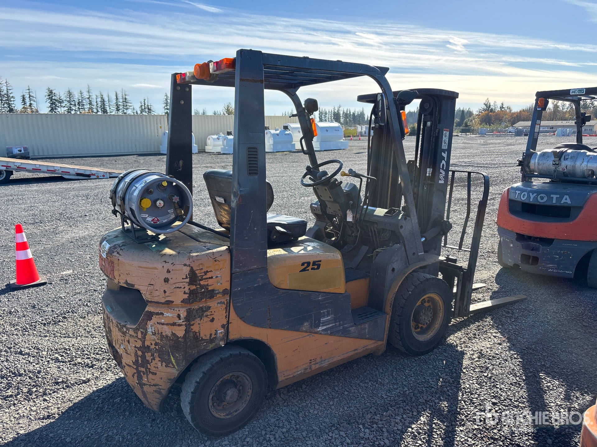 2005 TCM FG25T7L
