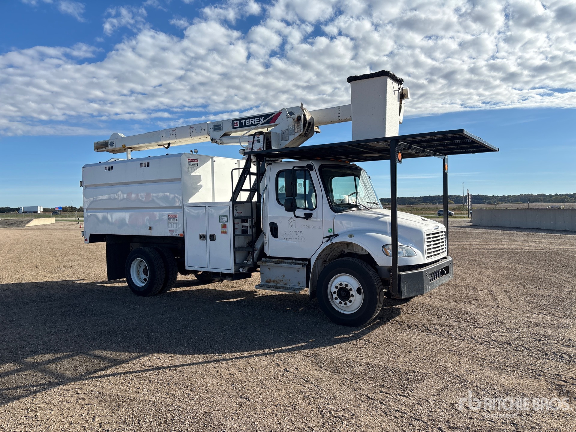 2020 Freightliner M2 106