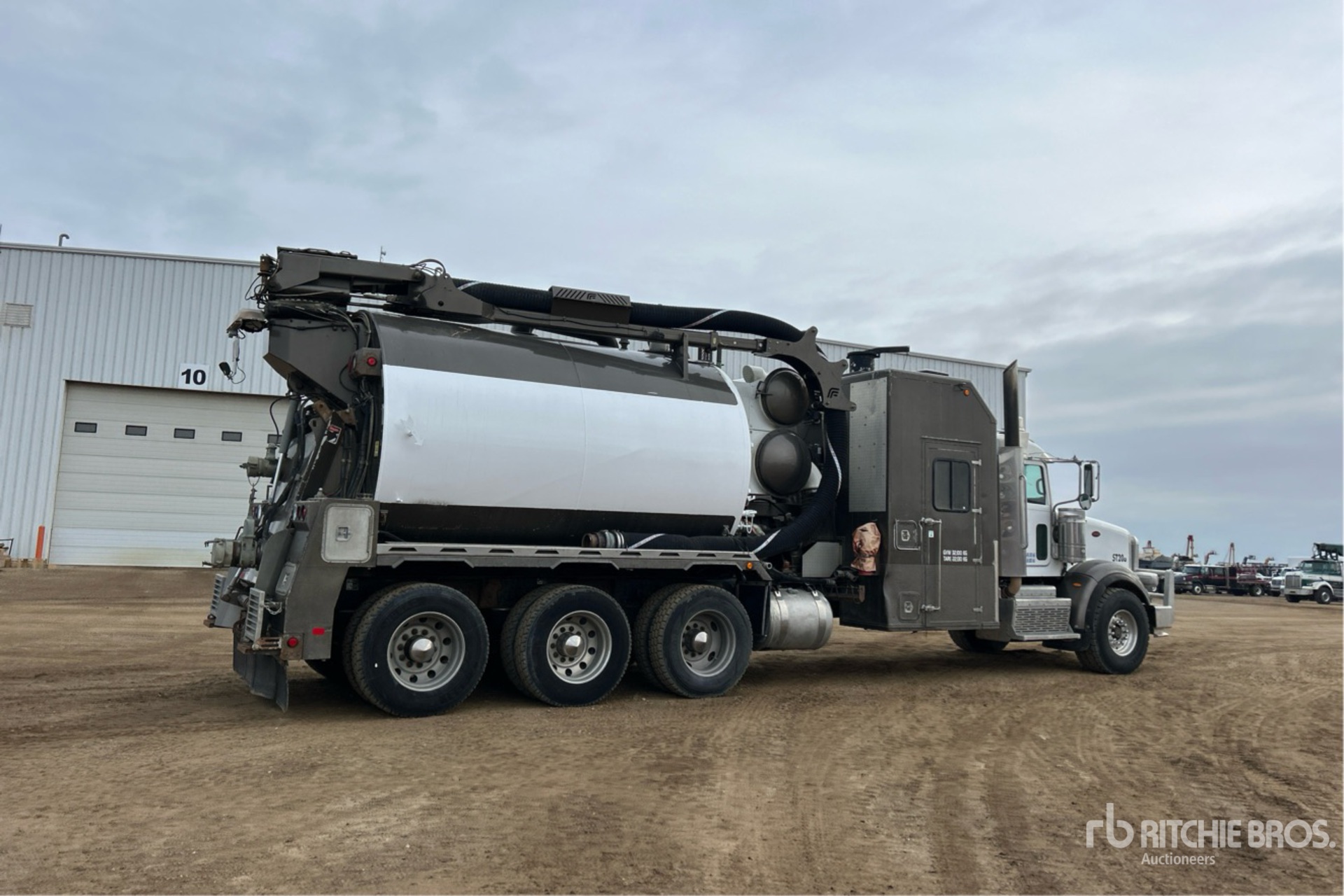 2015 Peterbilt 367