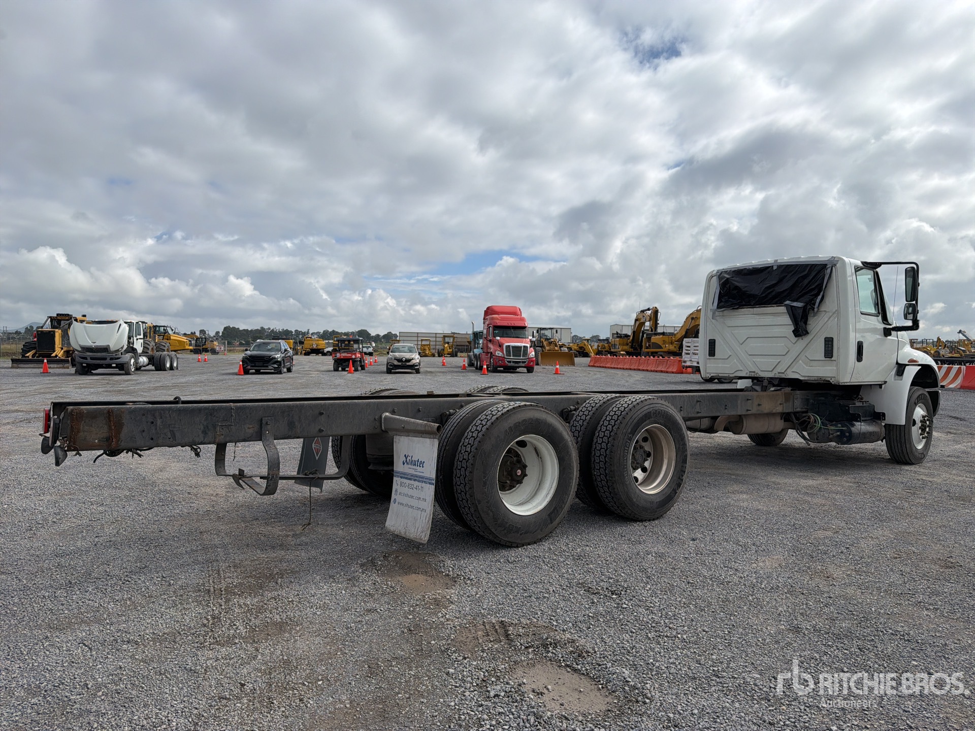 2015 International 4400 SBA