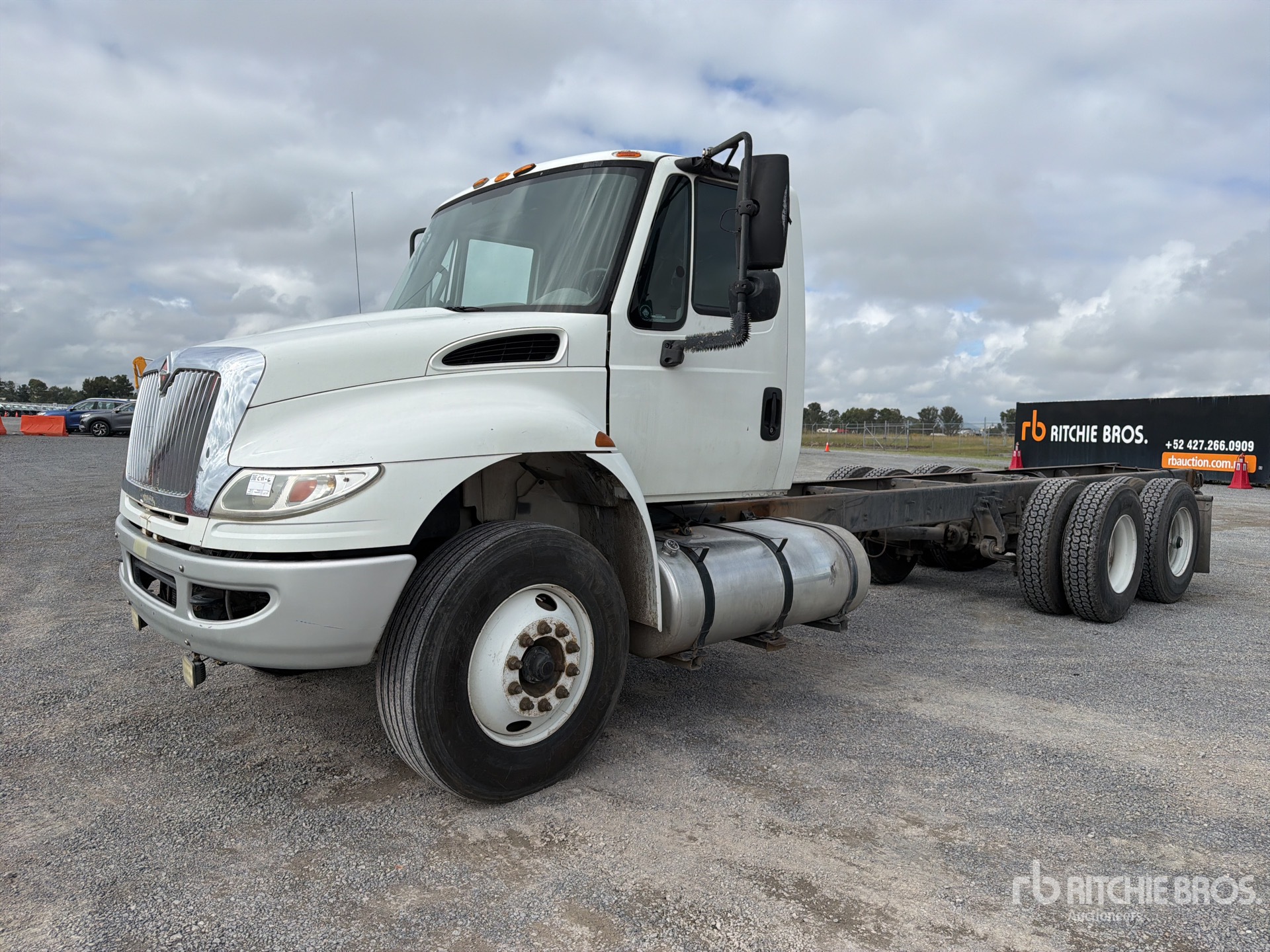 2015 International 4400 SBA
