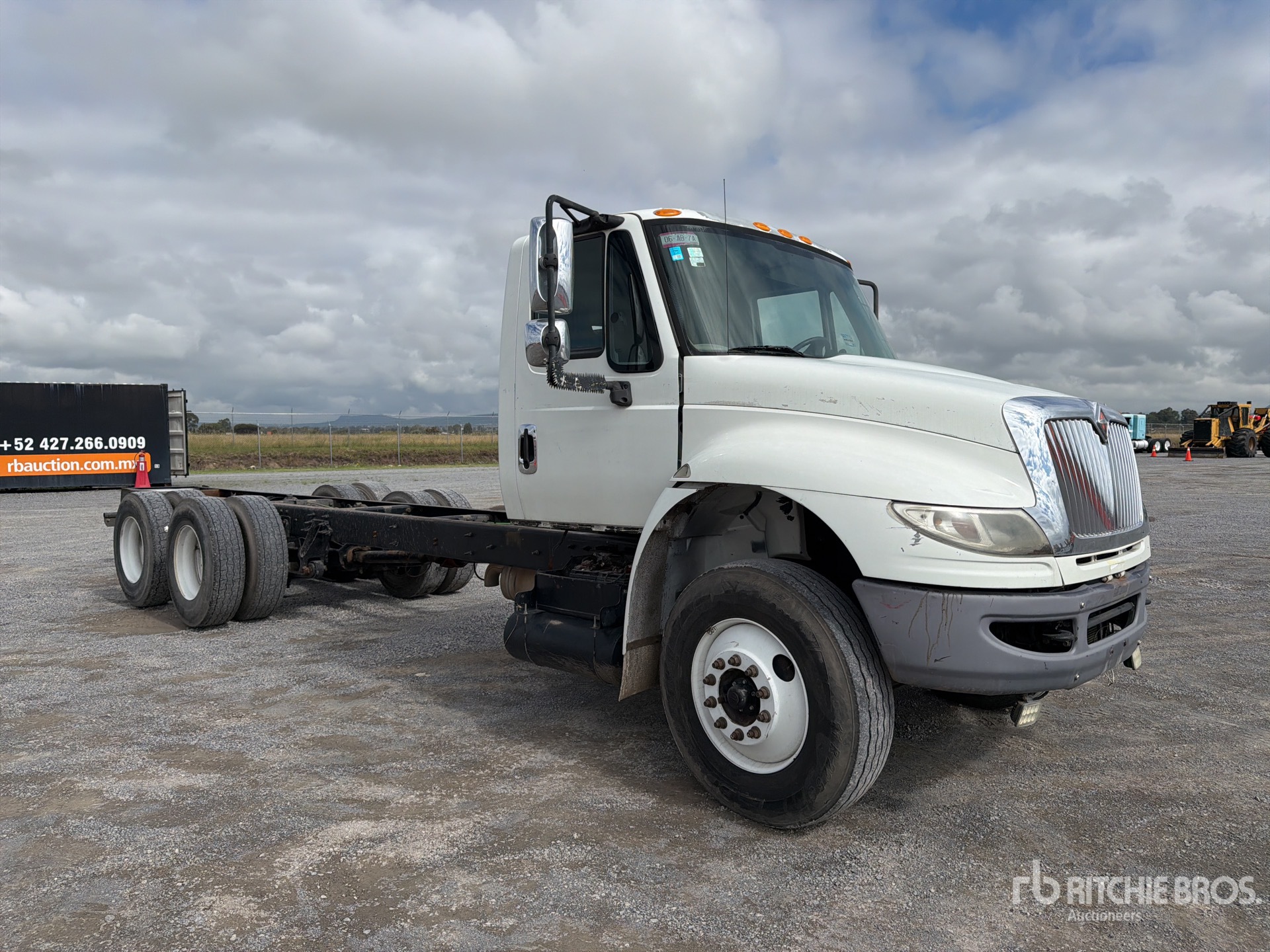 2015 International 4400 SBA