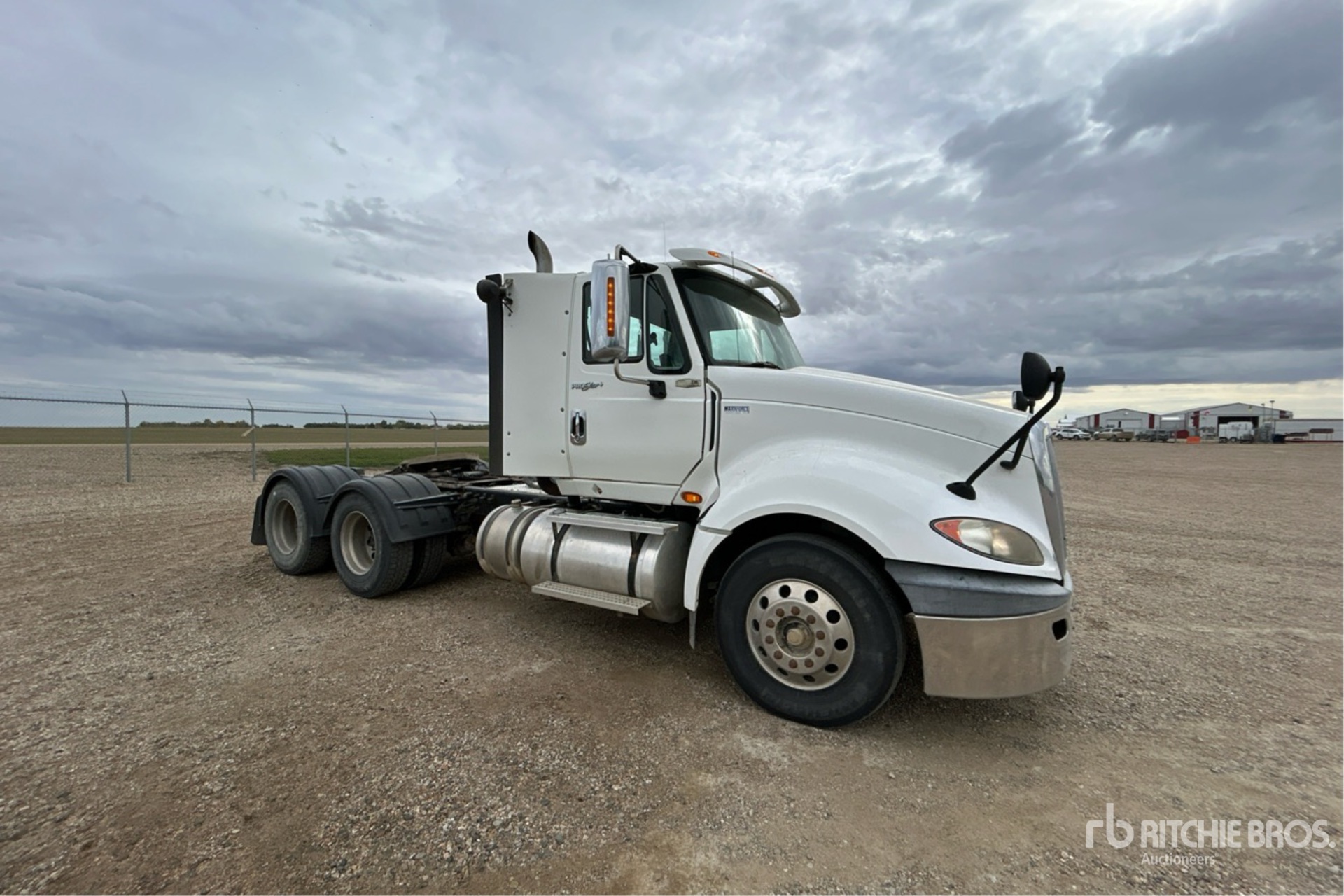 2013 International PROSTAR +