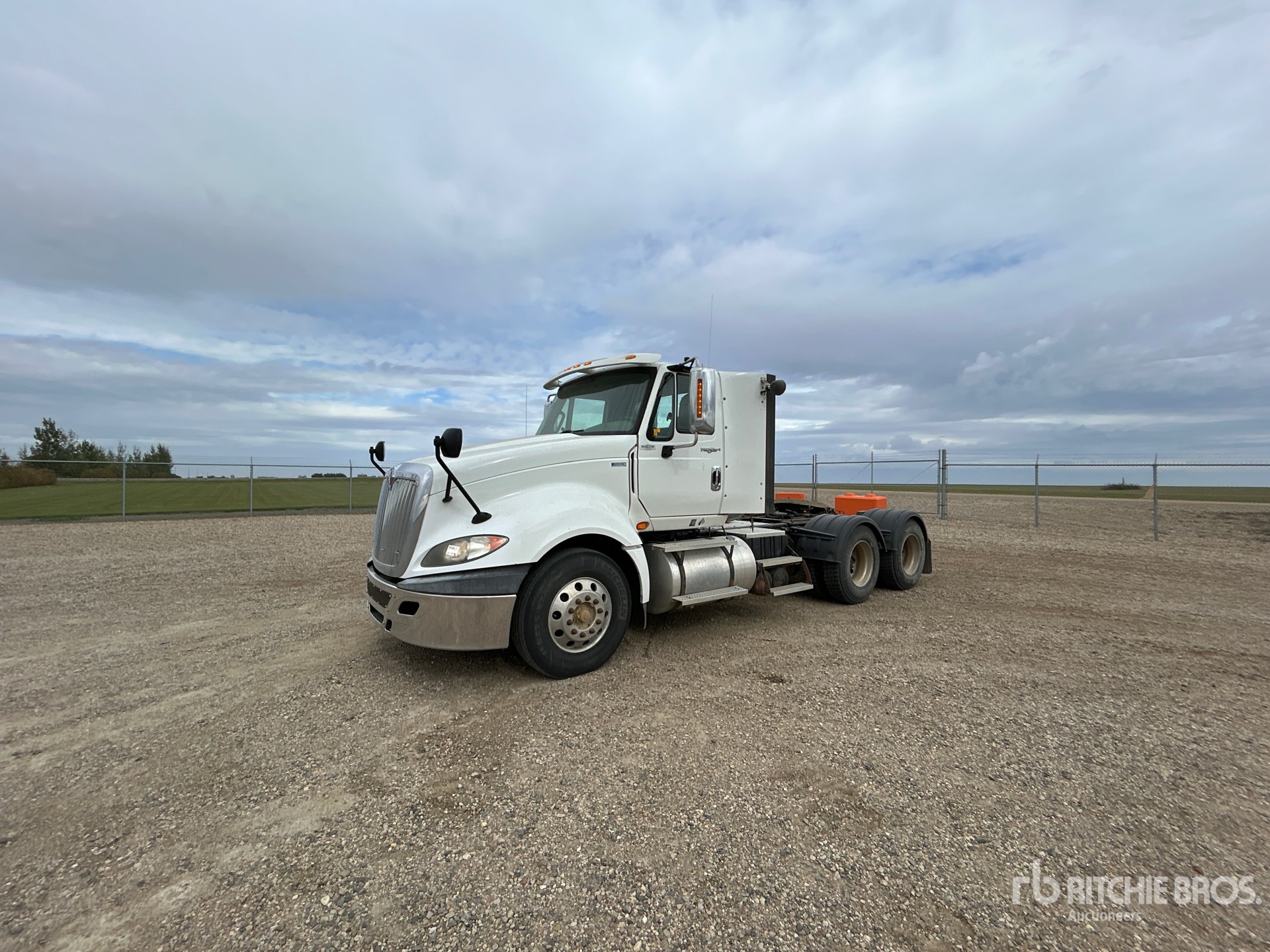 2013 International PROSTAR +
