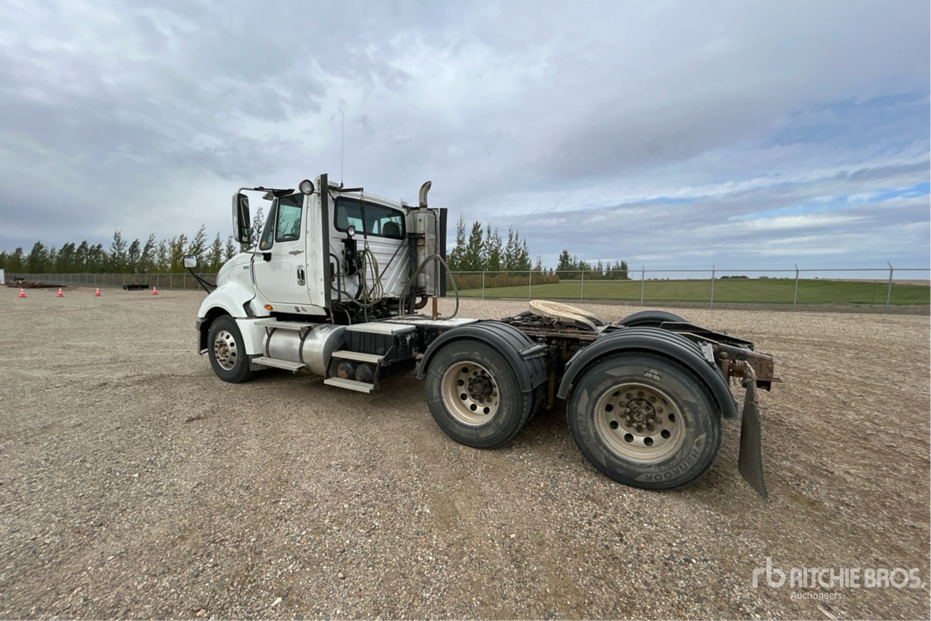 2013 International PROSTAR +
