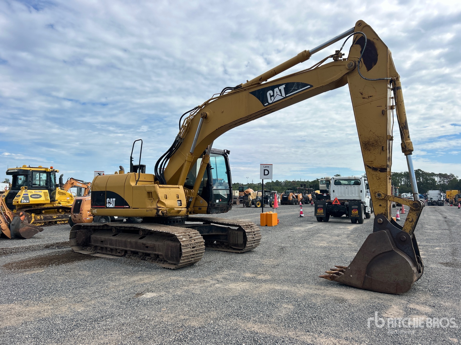 2005 Caterpillar 320C