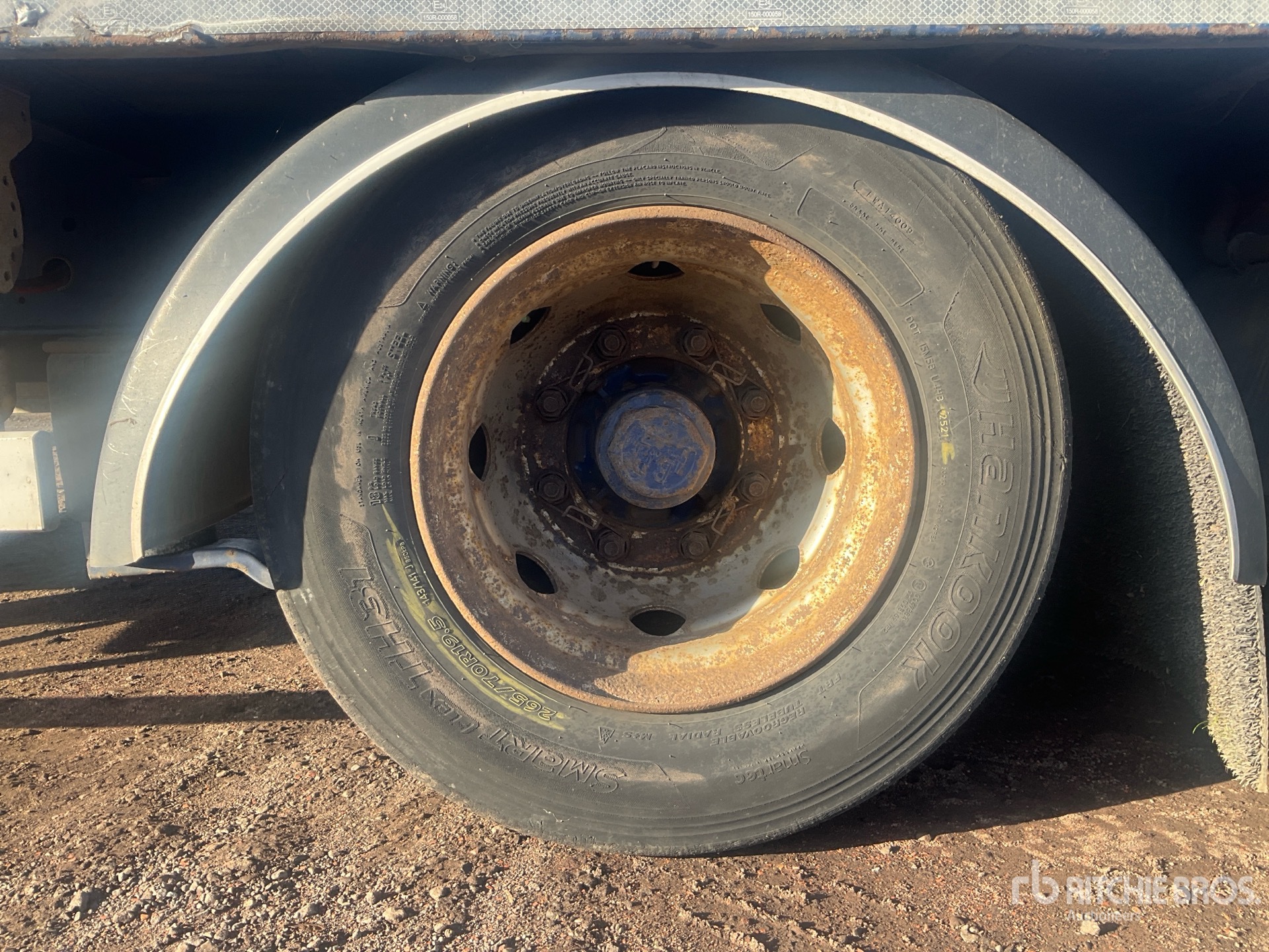 2017 SDC 24 TON 8 M TRI/A DRAWBAR