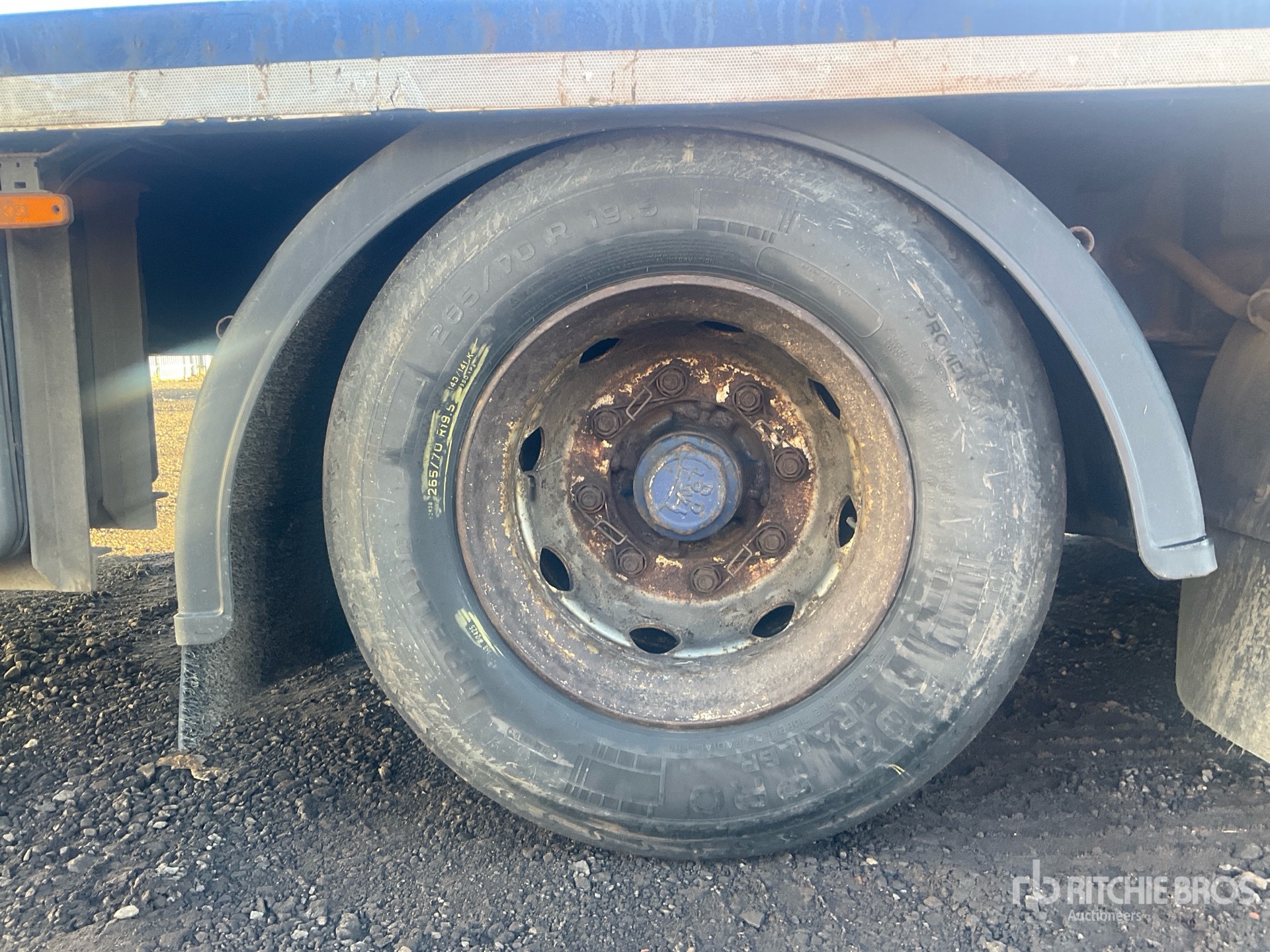 2017 SDC 24 TON 8 M TRI/A DRAWBAR