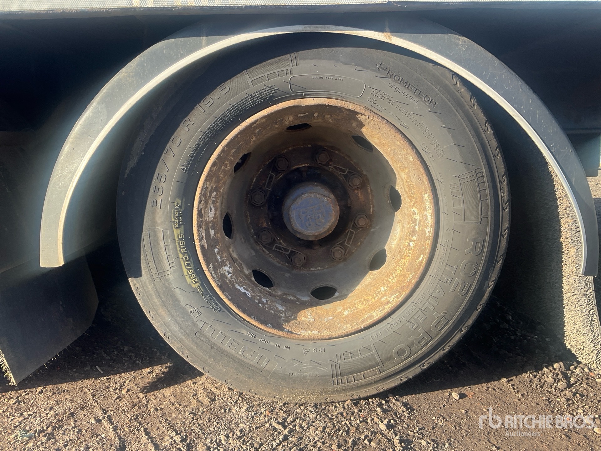 2017 SDC 24 TON 8 M TRI/A DRAWBAR