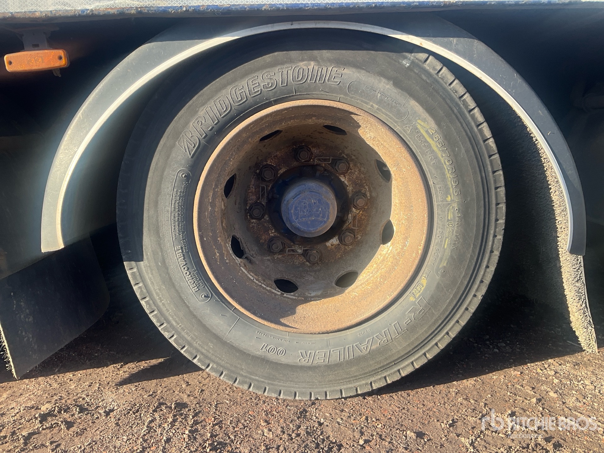 2017 SDC 24 TON 8 M TRI/A DRAWBAR