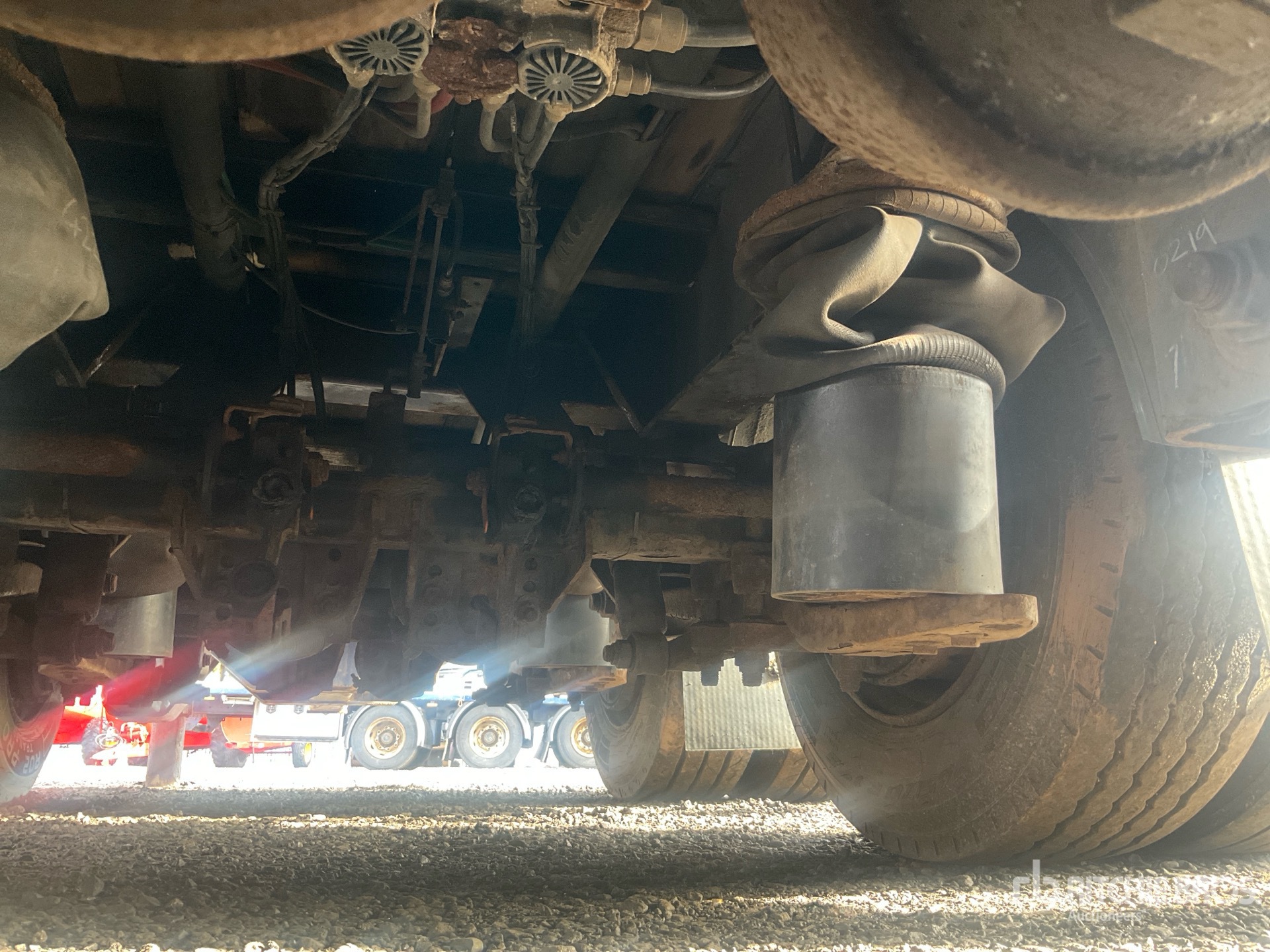 2017 SDC 24 TON 8 M TRI/A DRAWBAR