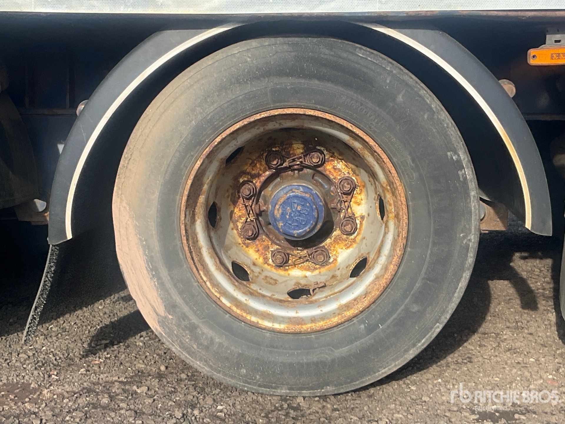 2017 SDC 24 TON 8 M TRI/A DRAWBAR