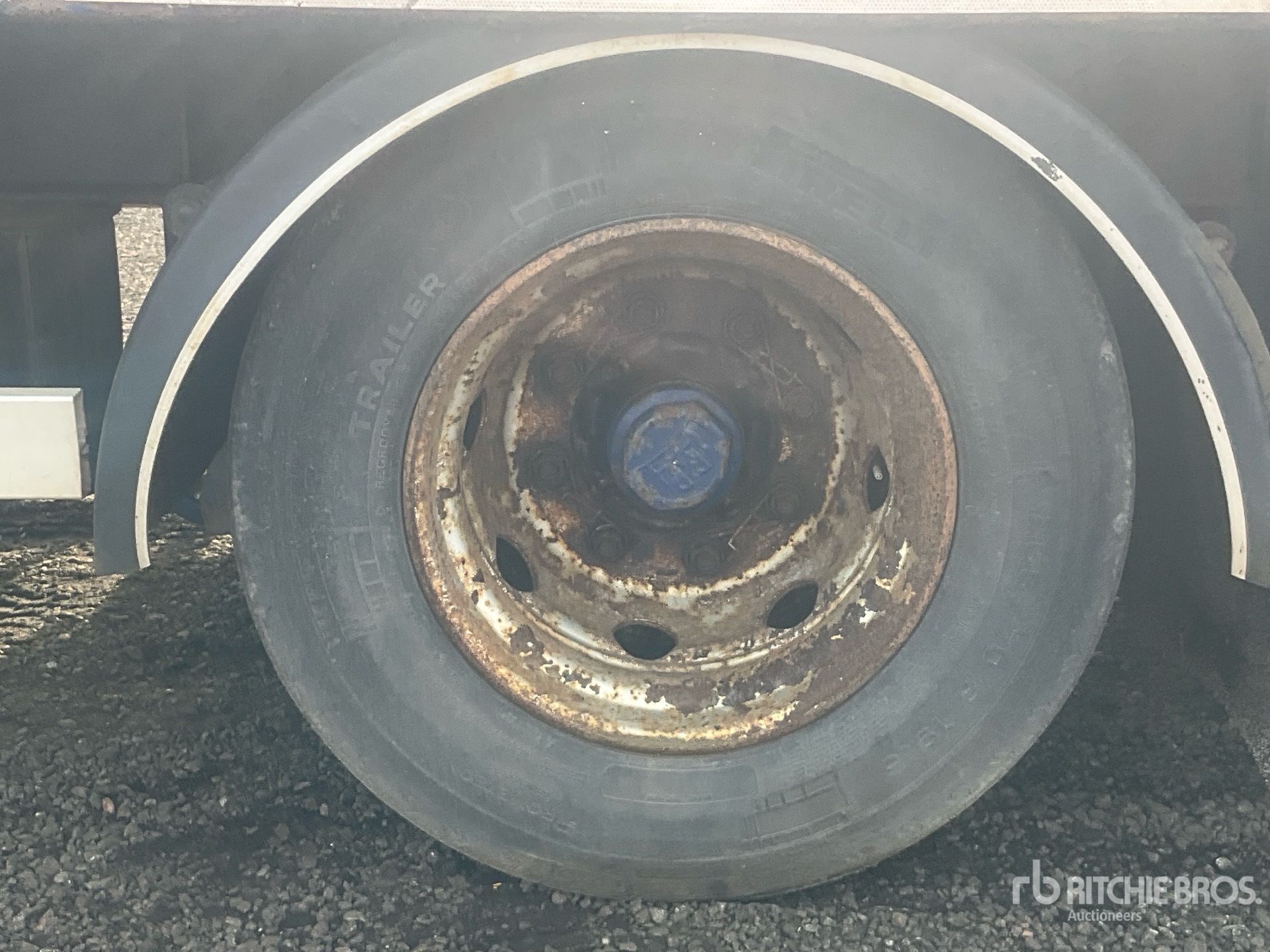 2017 SDC 24 TON 8 M TRI/A DRAWBAR