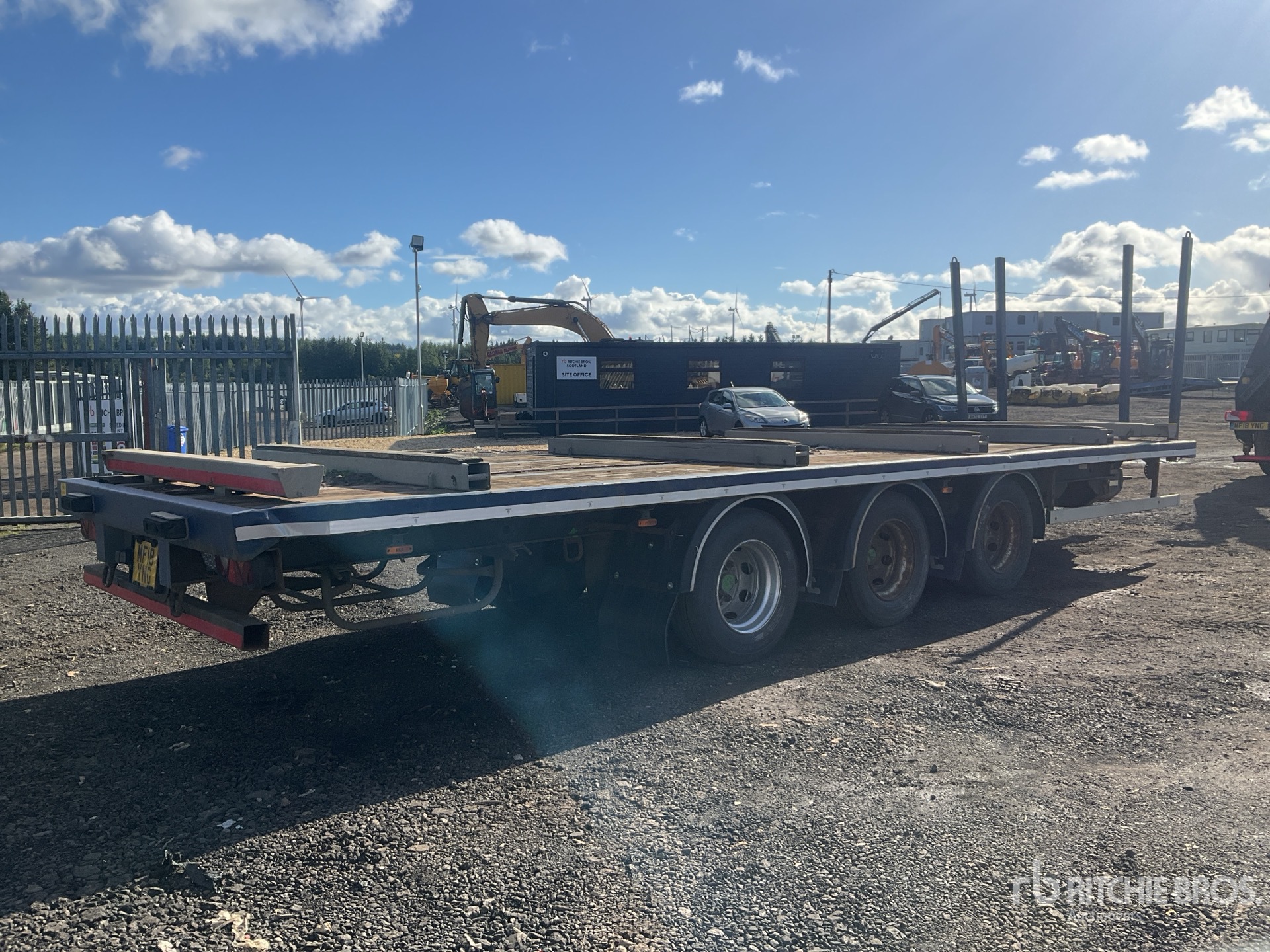2015 SDC 24 TON 8 M TRI/A DRAWBAR