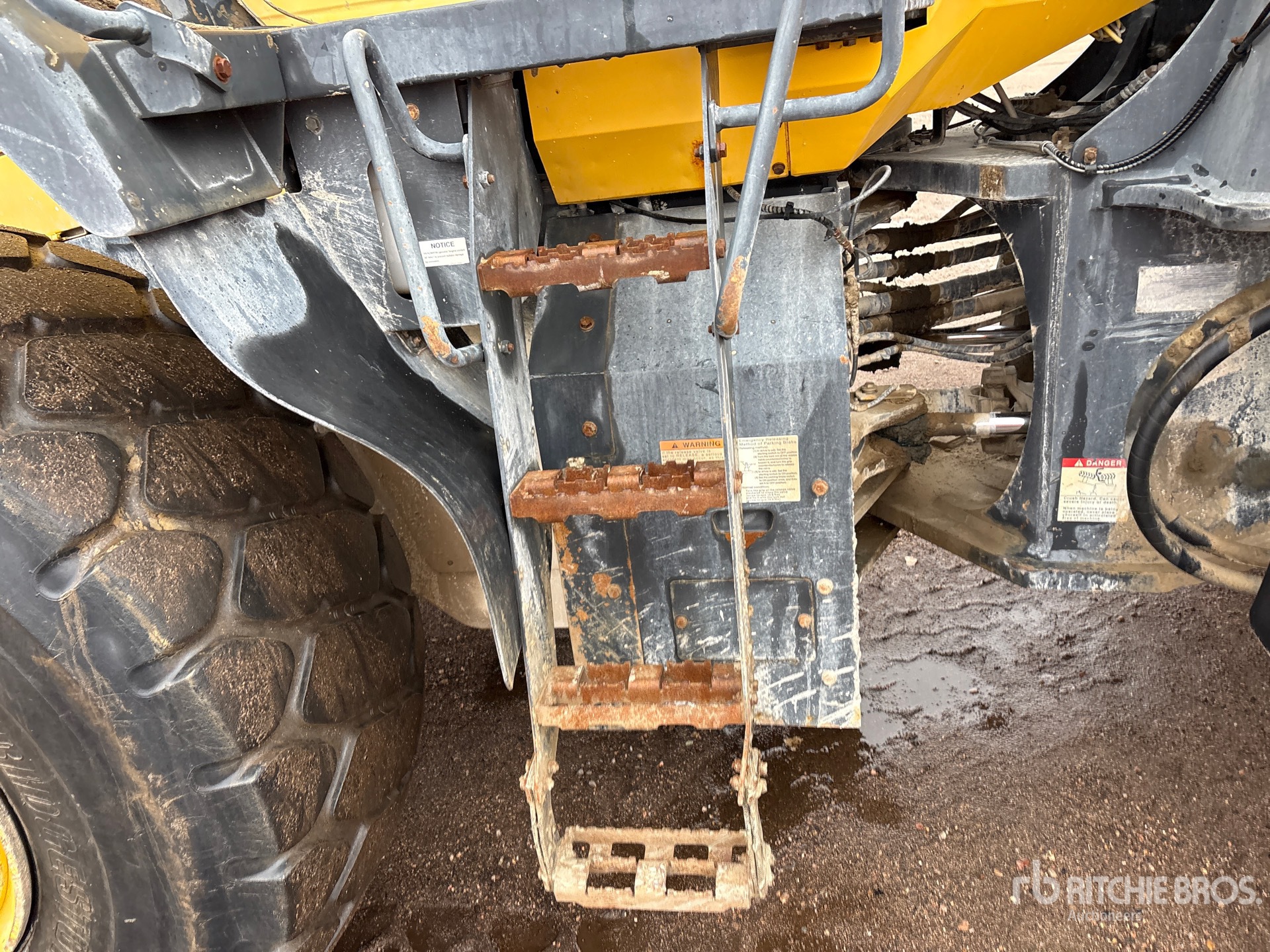 2015 Komatsu WA470-7