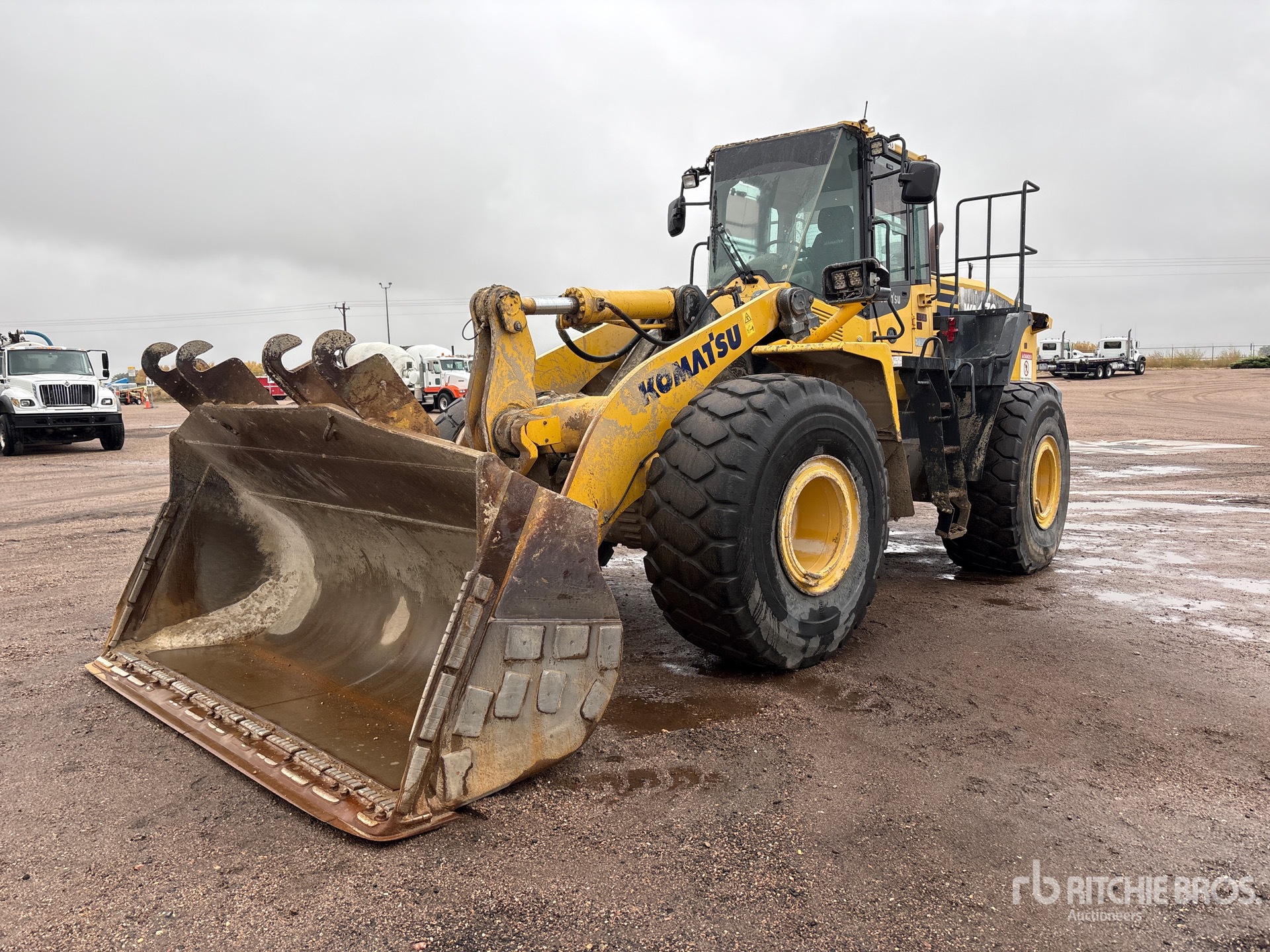 Photo of 2015 Komatsu WA470-7