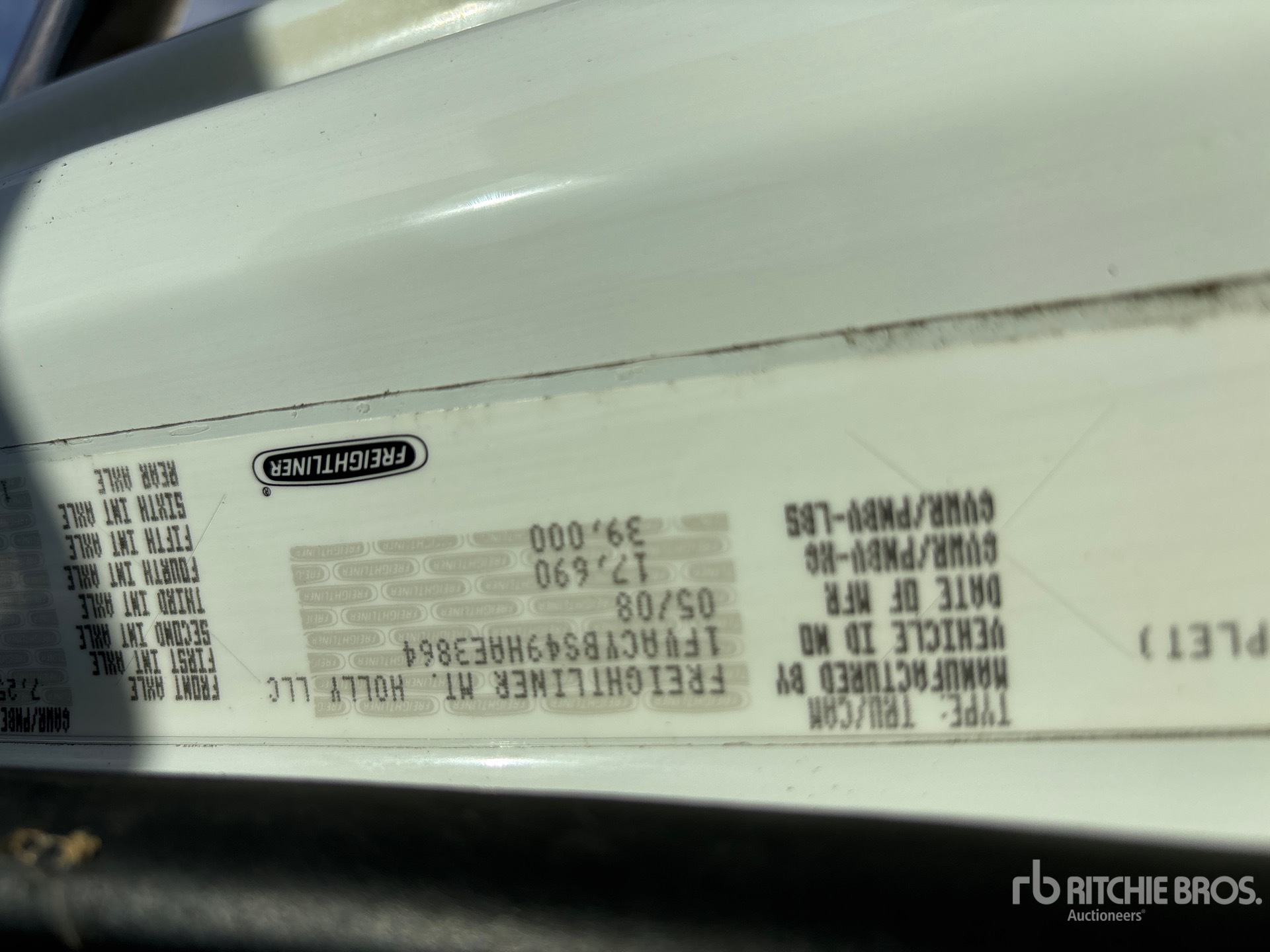 2009 Freightliner M2 106