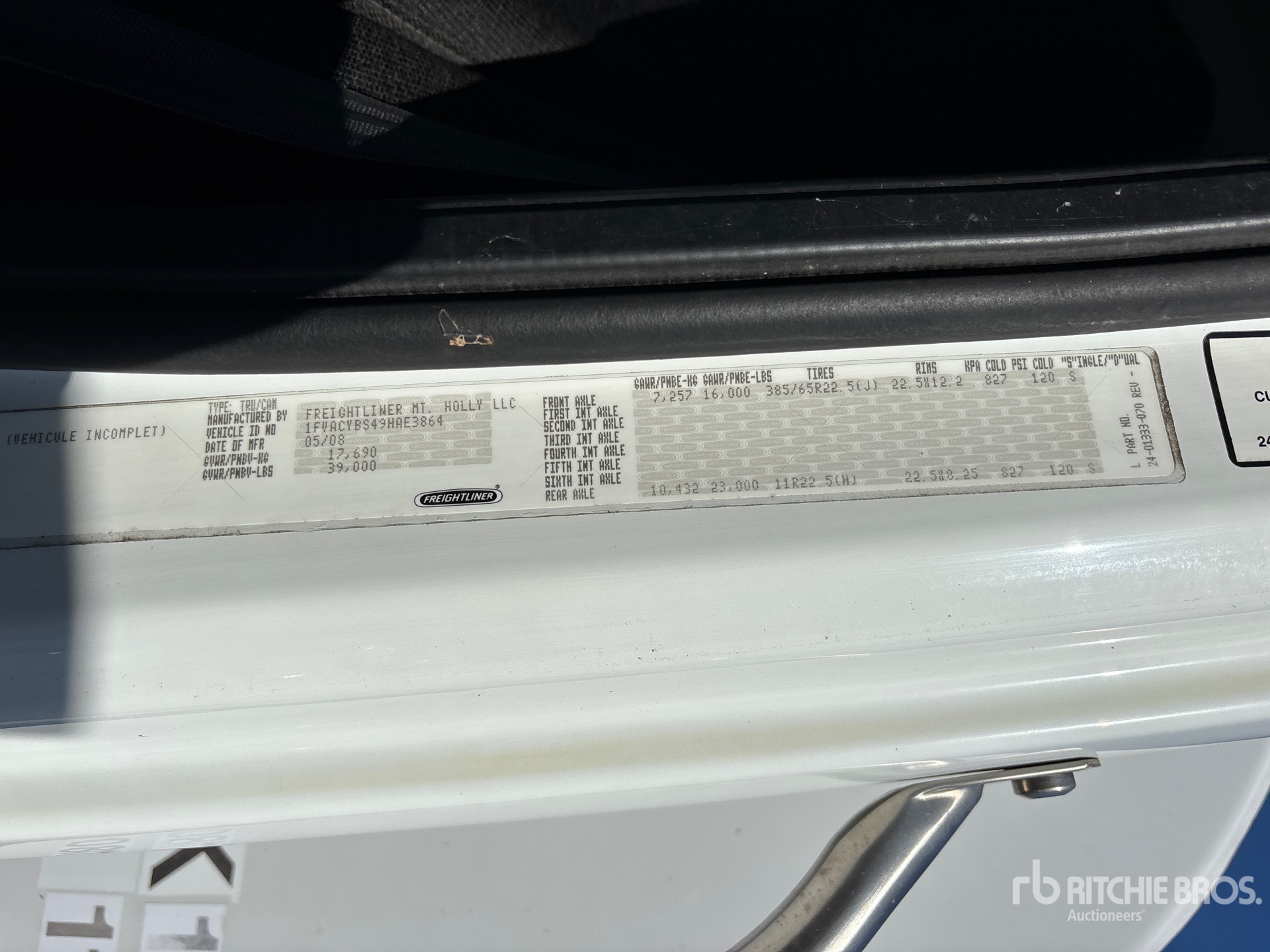 2009 Freightliner M2 106