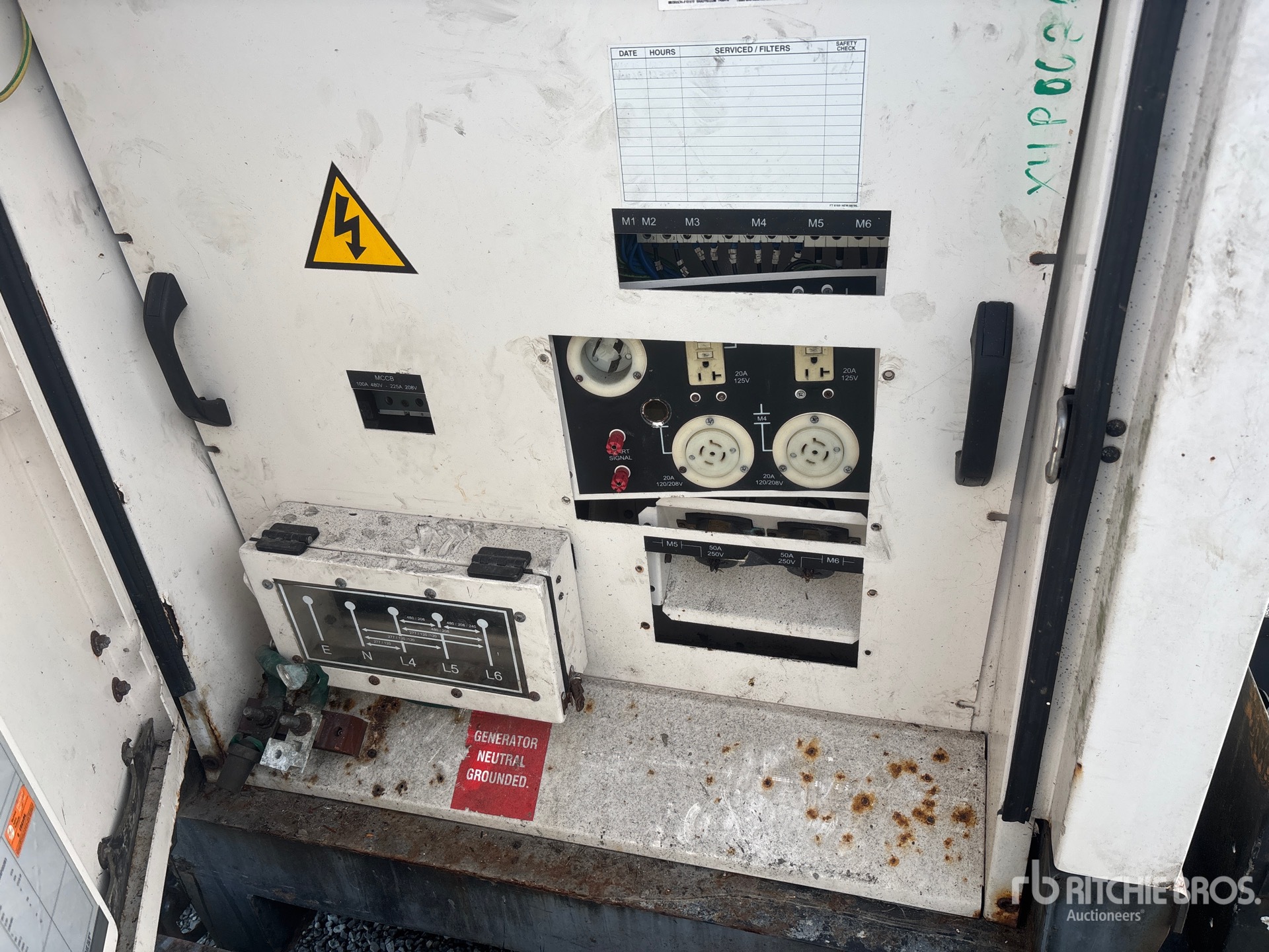 2005 Caterpillar XQ60P4