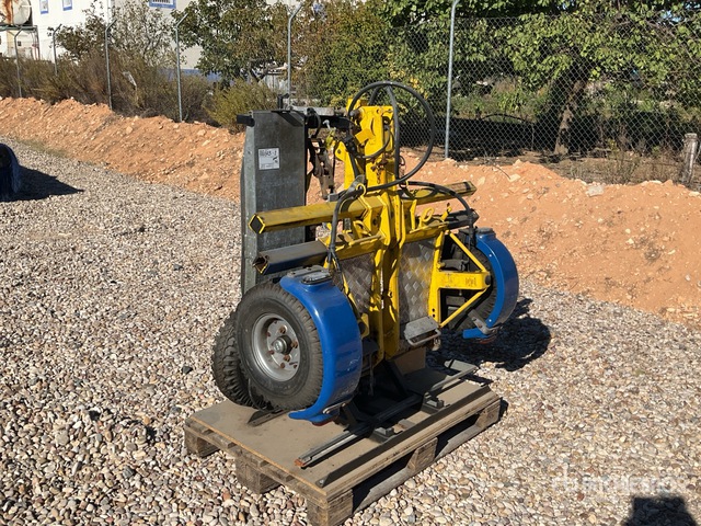 2012 Intertrade Engineering Limited E CR T Equipment Trailer