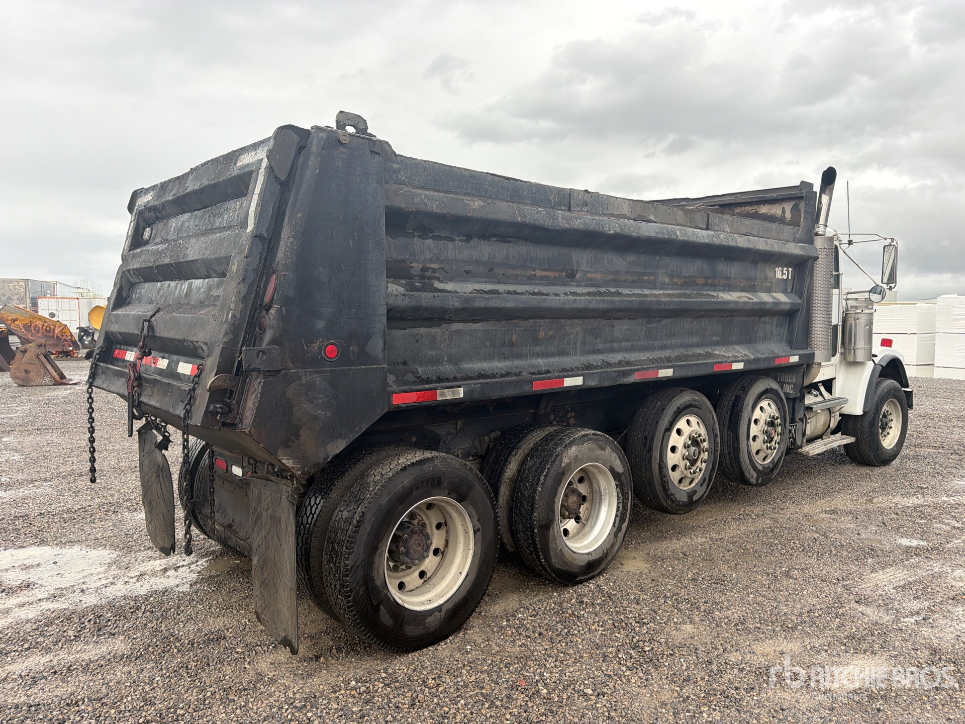 2000 Freightliner 10X4