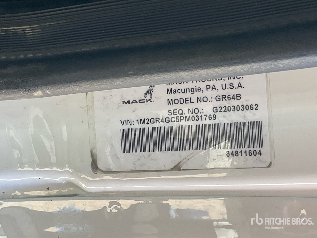 2023 Mack GR64B