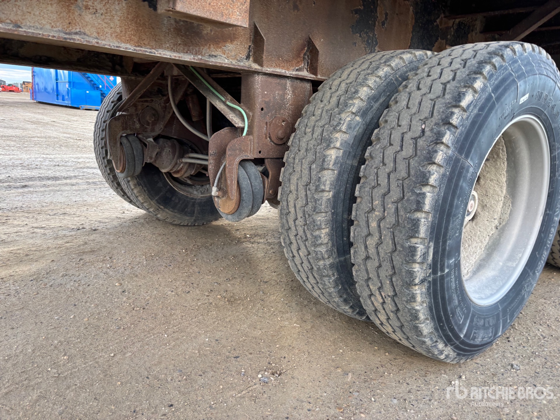2015 Manac 32 FT SUPER B-TRAIN LEAD