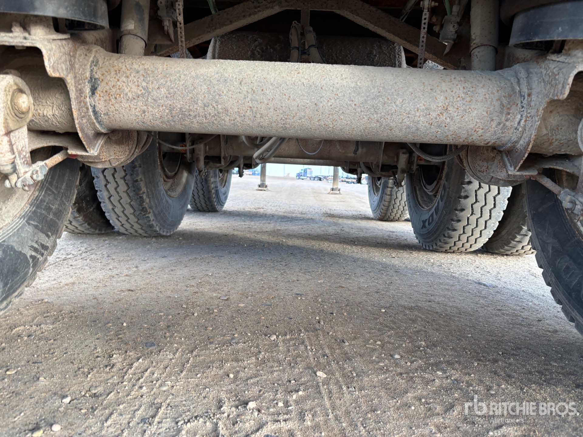 2015 Manac 32 FT SUPER B-TRAIN LEAD