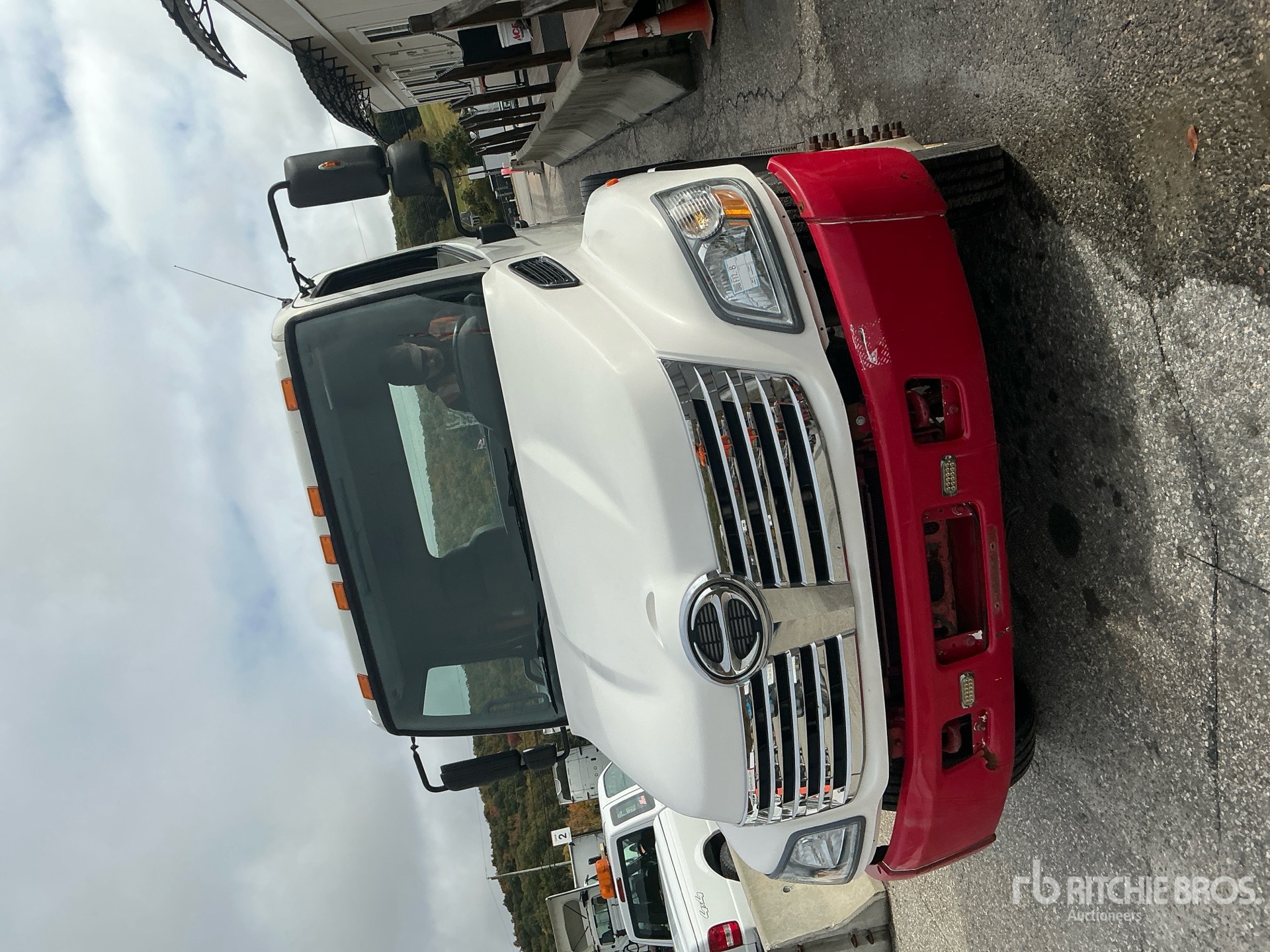 2010 Hino 268