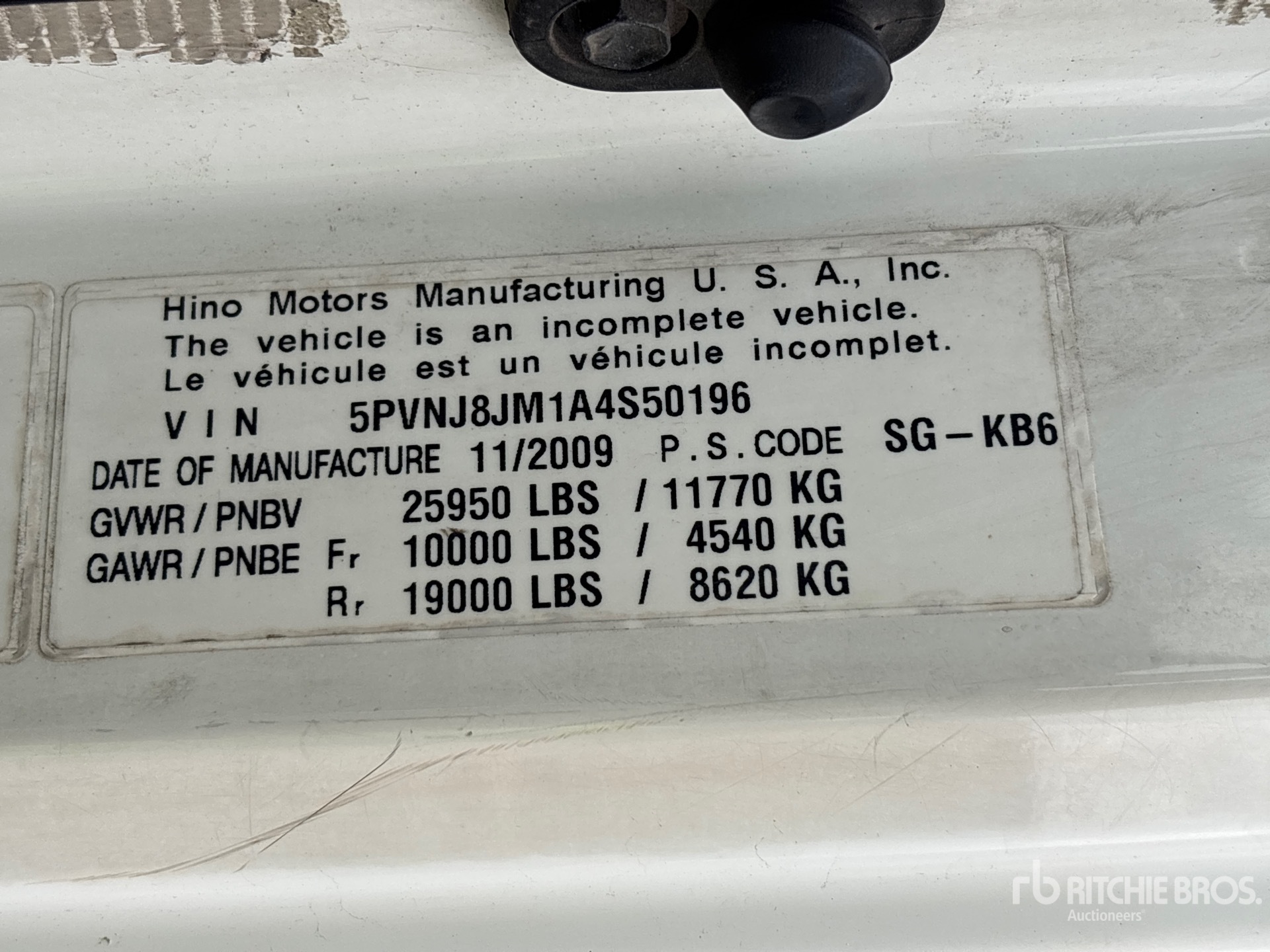 2010 Hino 268