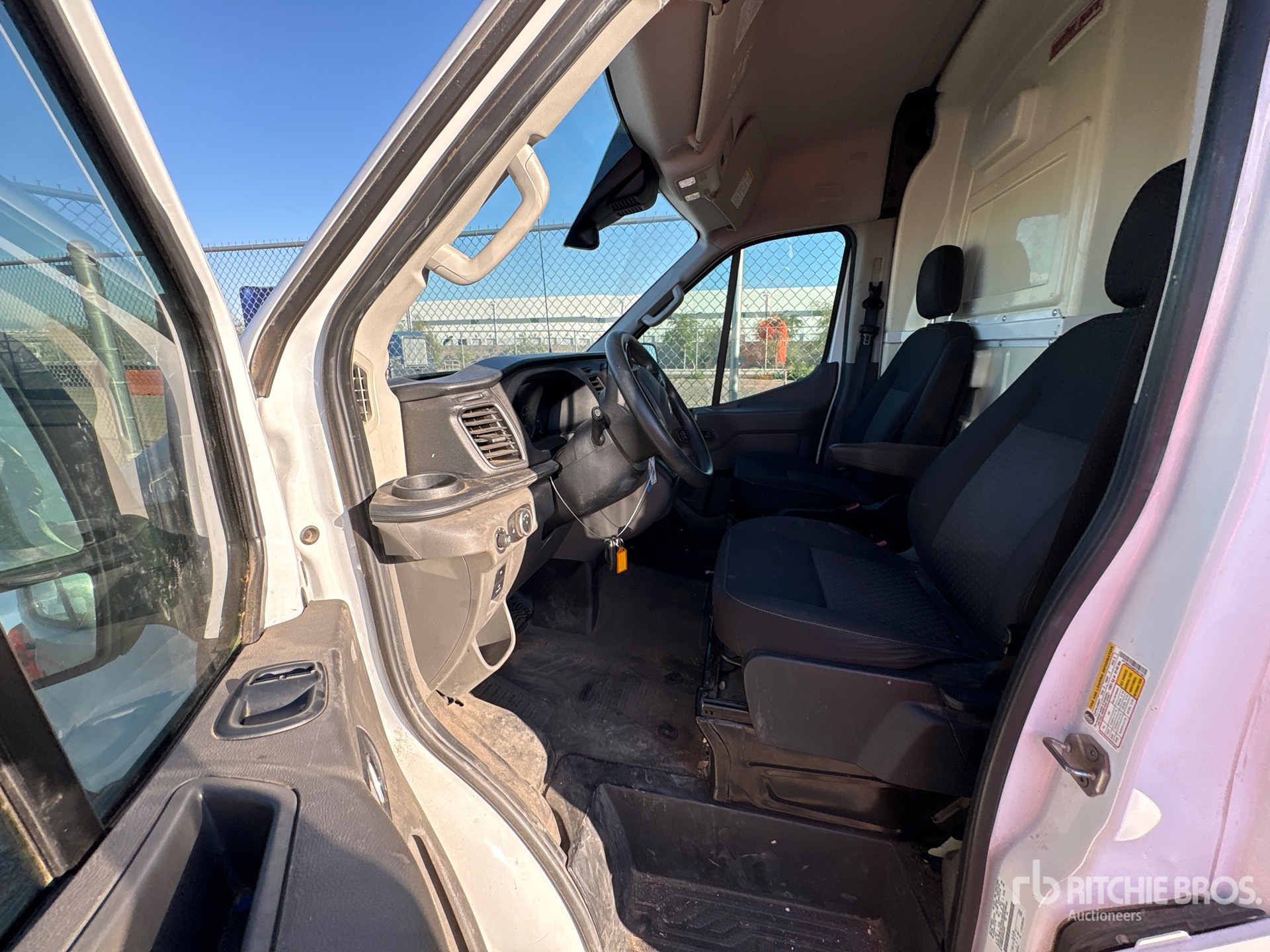 2023 Ford TRANSIT 350