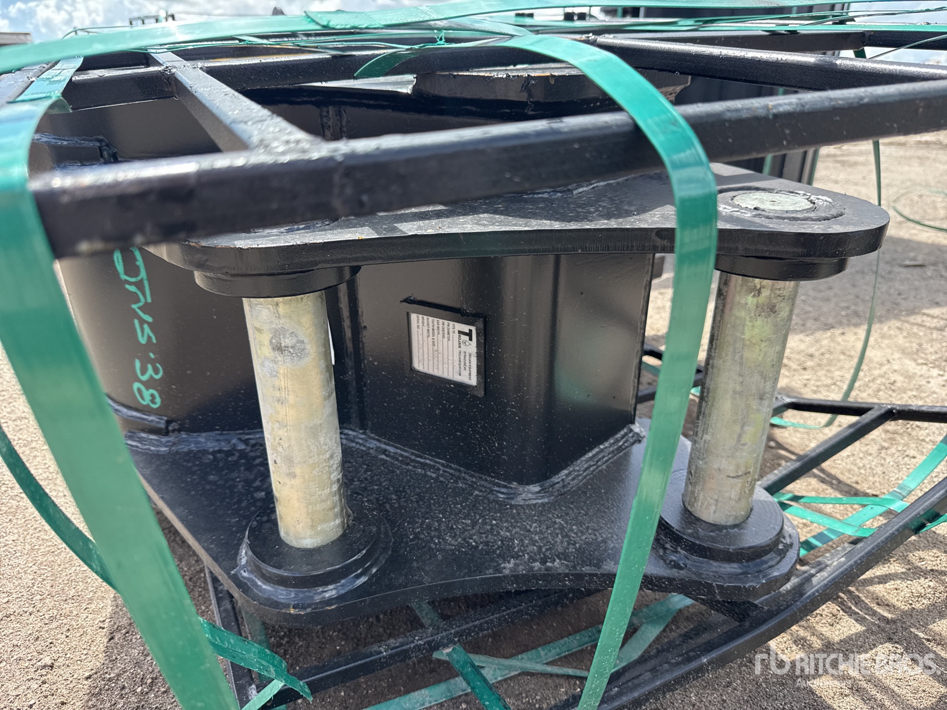 Trojan 24 IN DIGGING - FITS 65MM CAT 3 ...