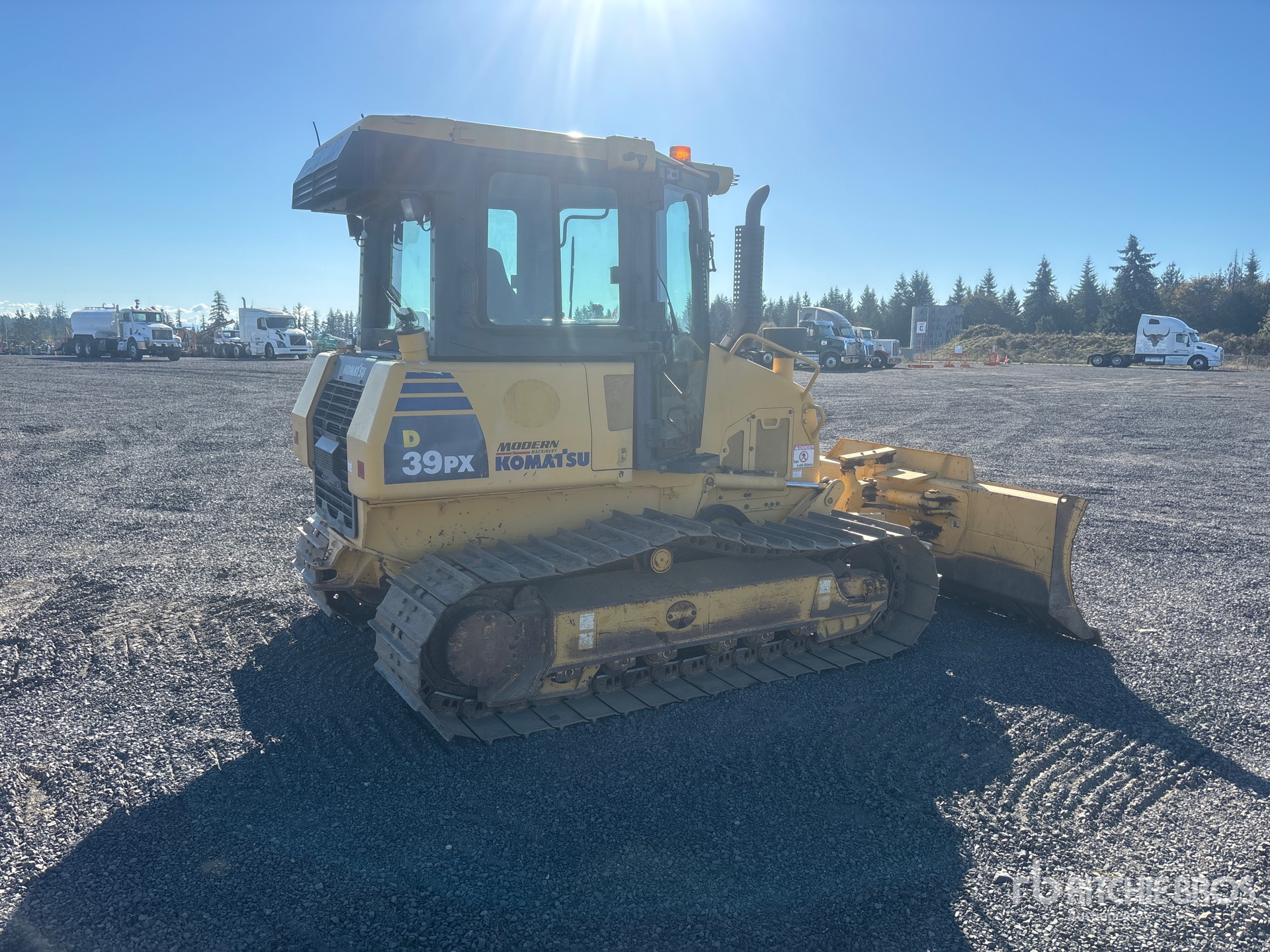2012 Komatsu D39PX-22