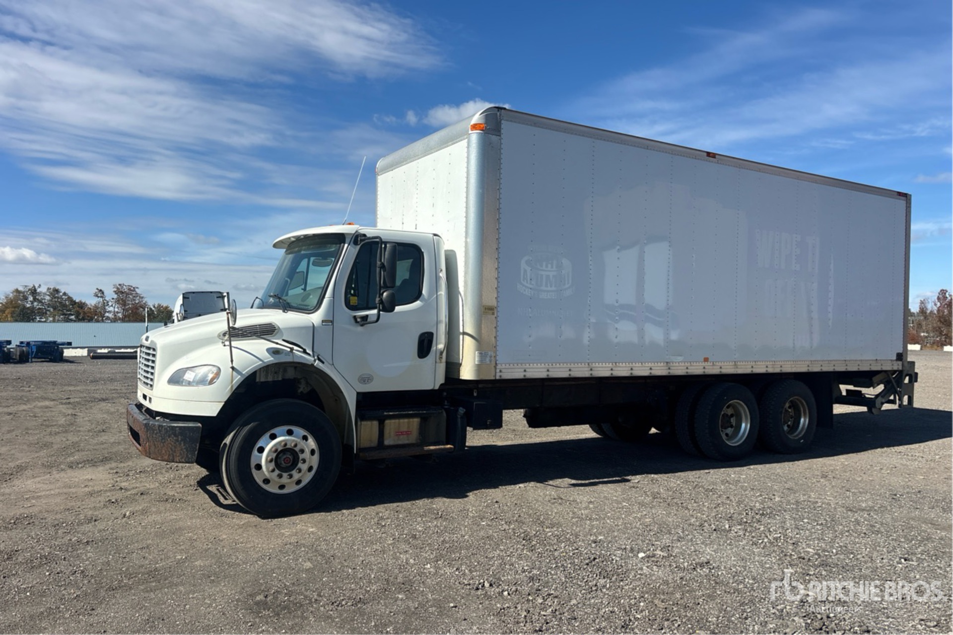 2014 Freightliner M2 106