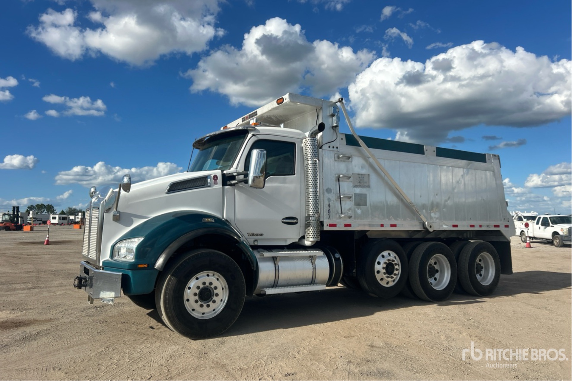 2020 Kenworth T880