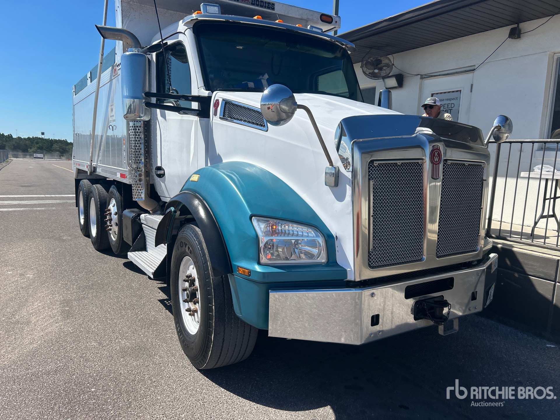 2020 Kenworth T880