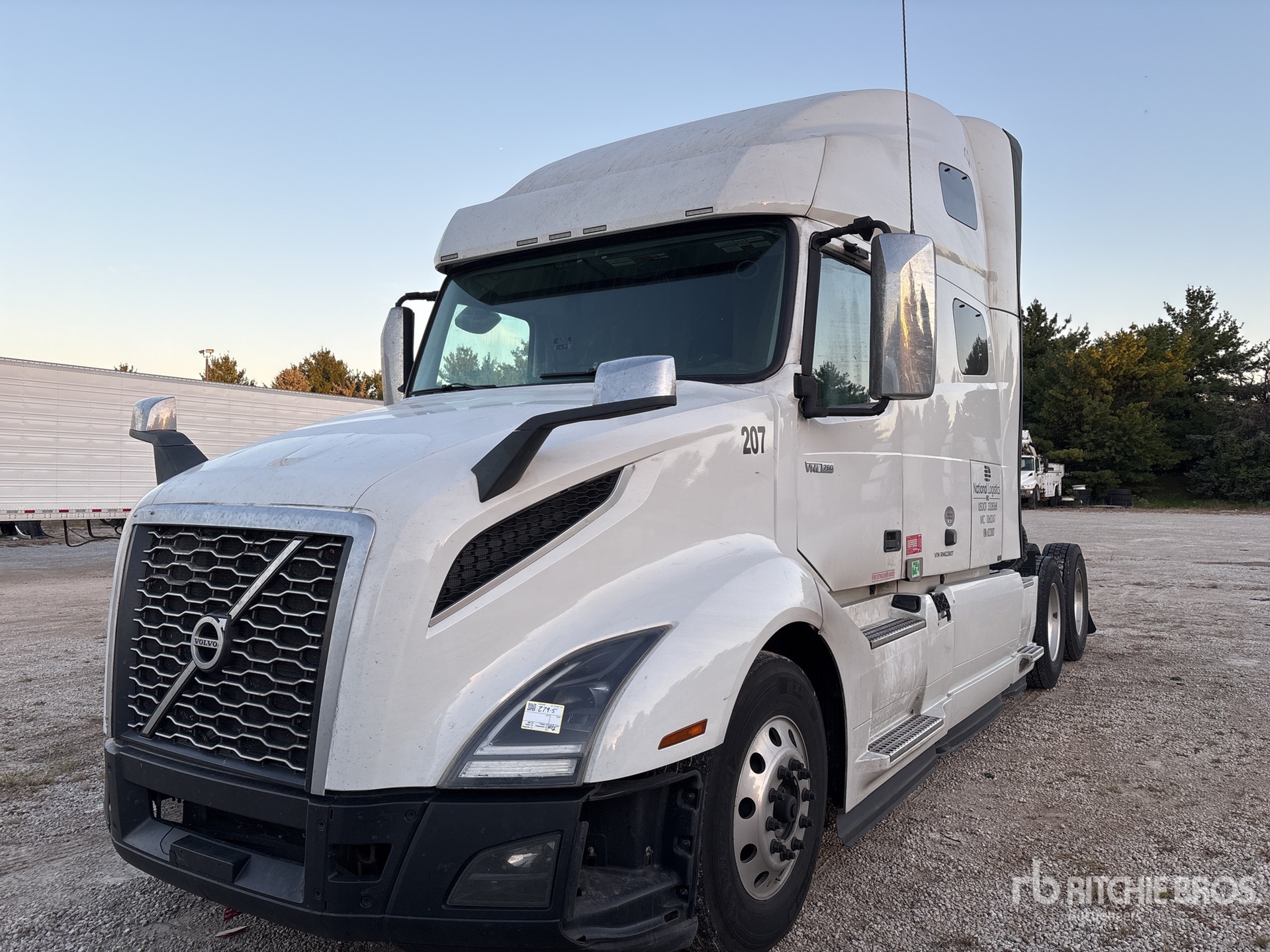2024 Volvo VNL760
