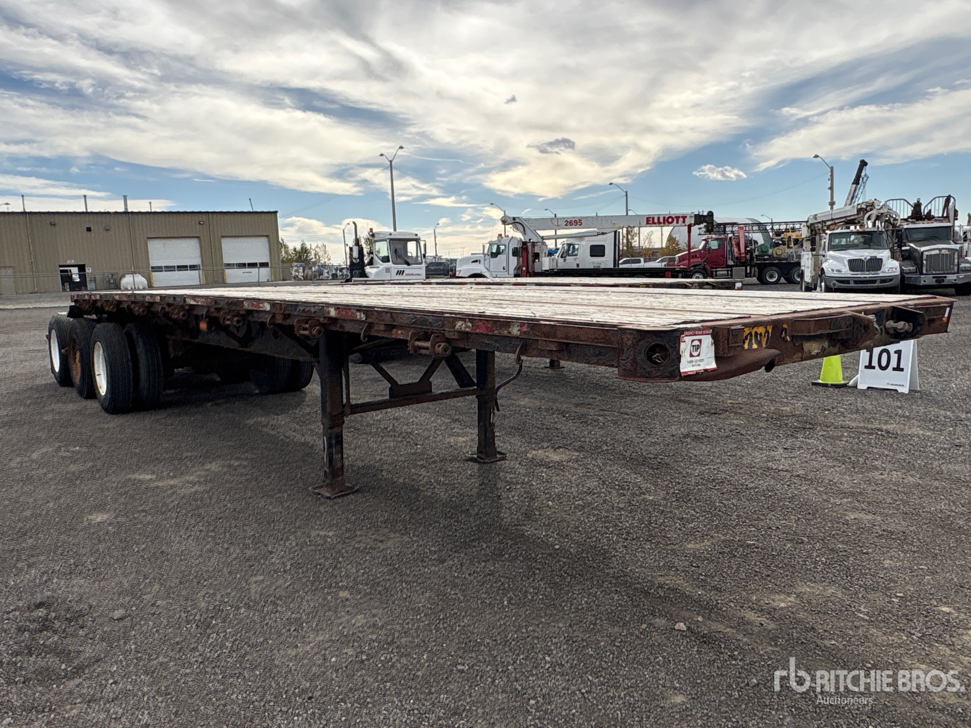 2014 Manac 32 FT TRI/A SUPER B-TRAIN LEAD