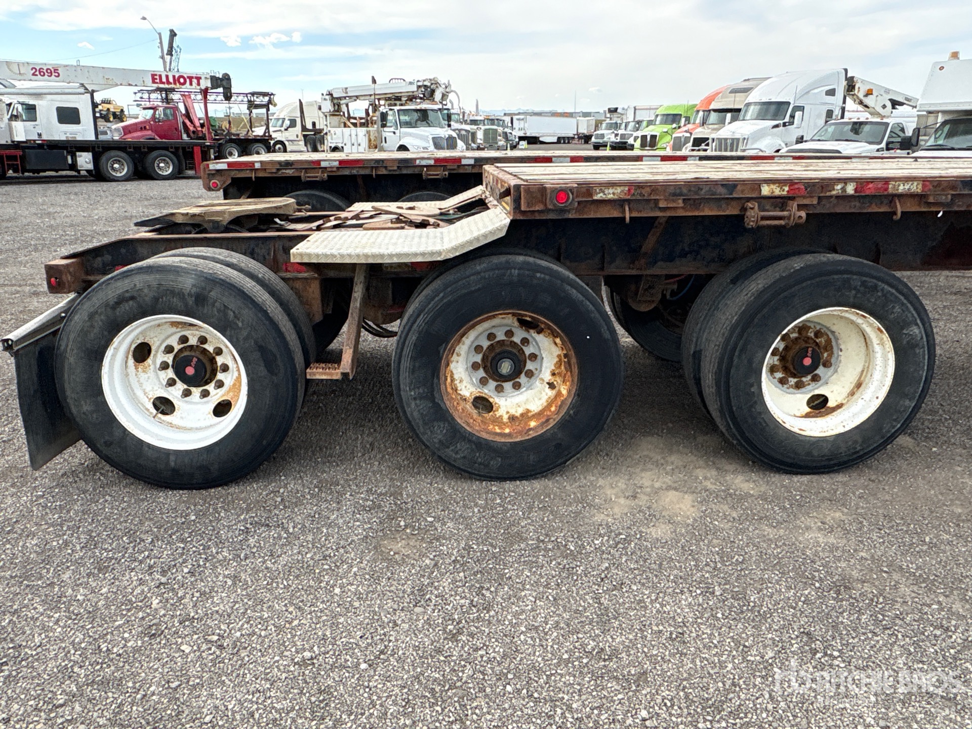 2014 Manac 32 FT TRI/A SUPER B-TRAIN LEAD