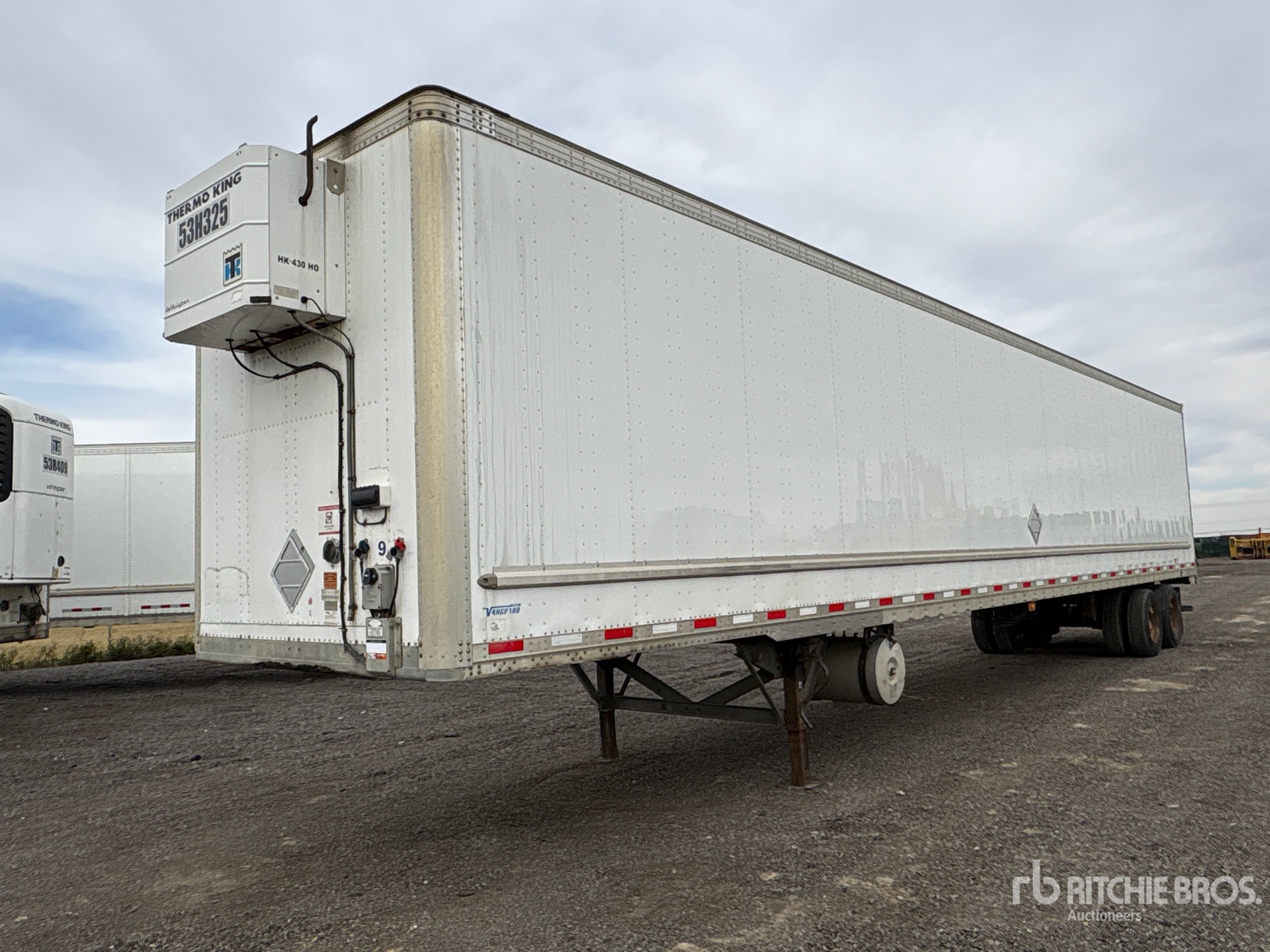 Photo of 2013 Vanguard 53 ft T/A Heated