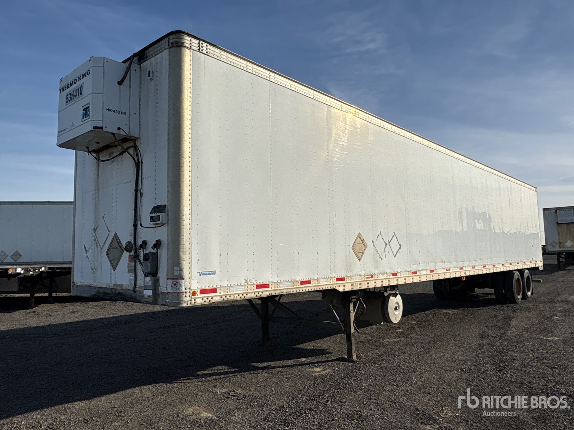 Photo of 2013 Vanguard 53 ft x 102 in T/A Heated