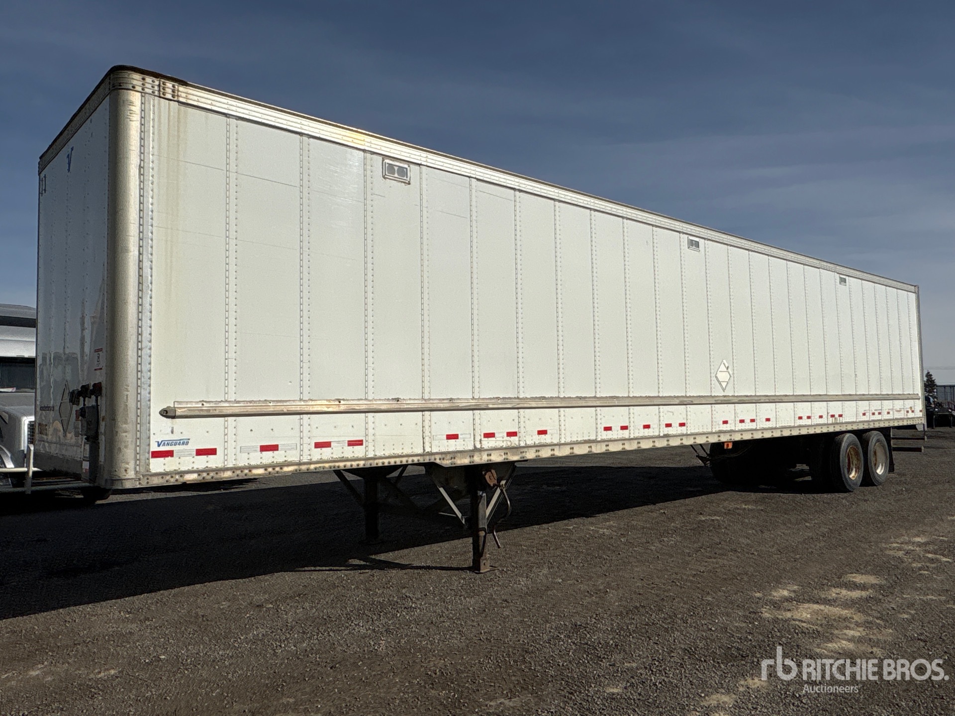 Photo of 2015 Vanguard 53 ft T/A