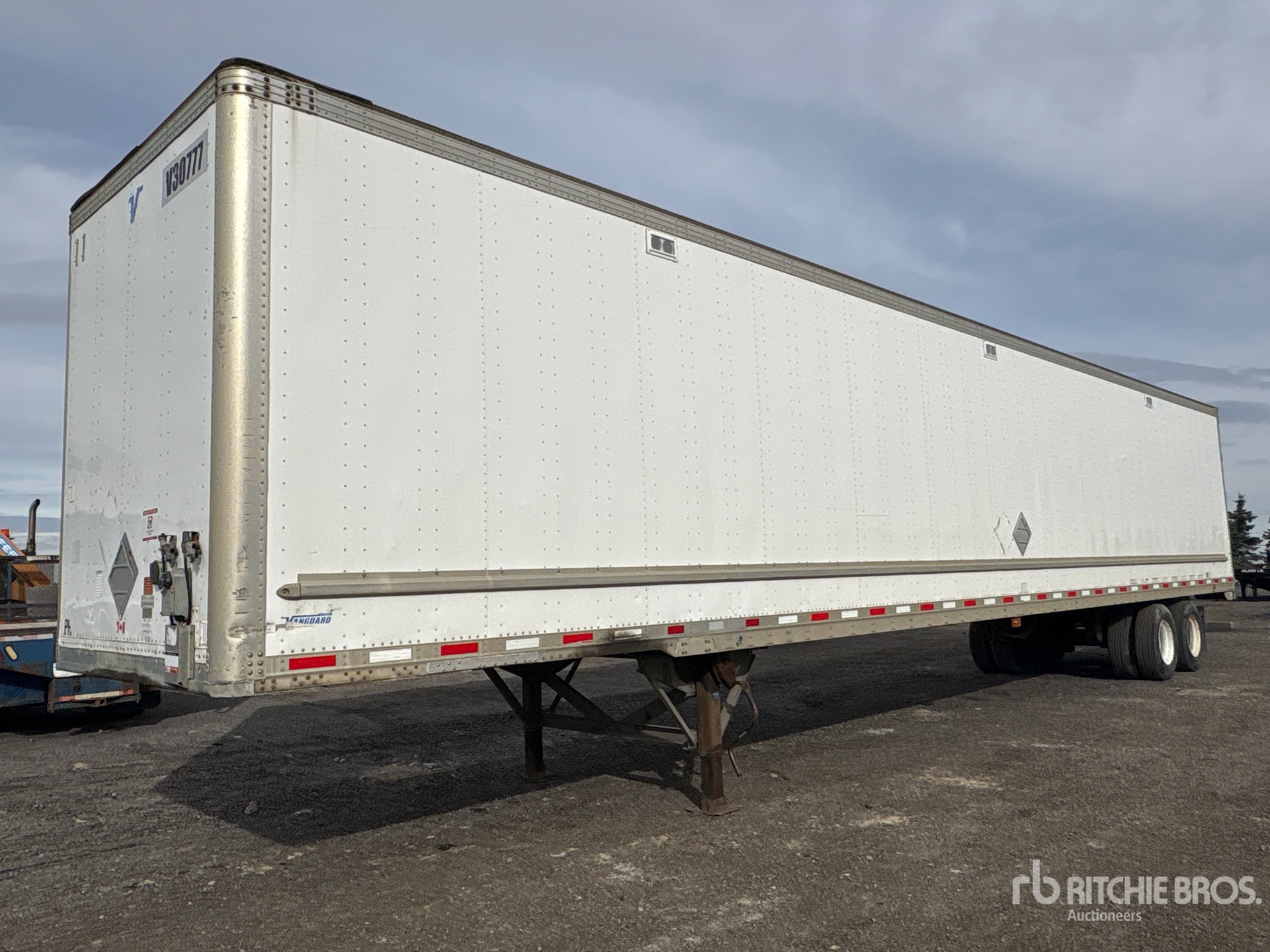Photo of 2013 Vanguard 53 ft T/A
