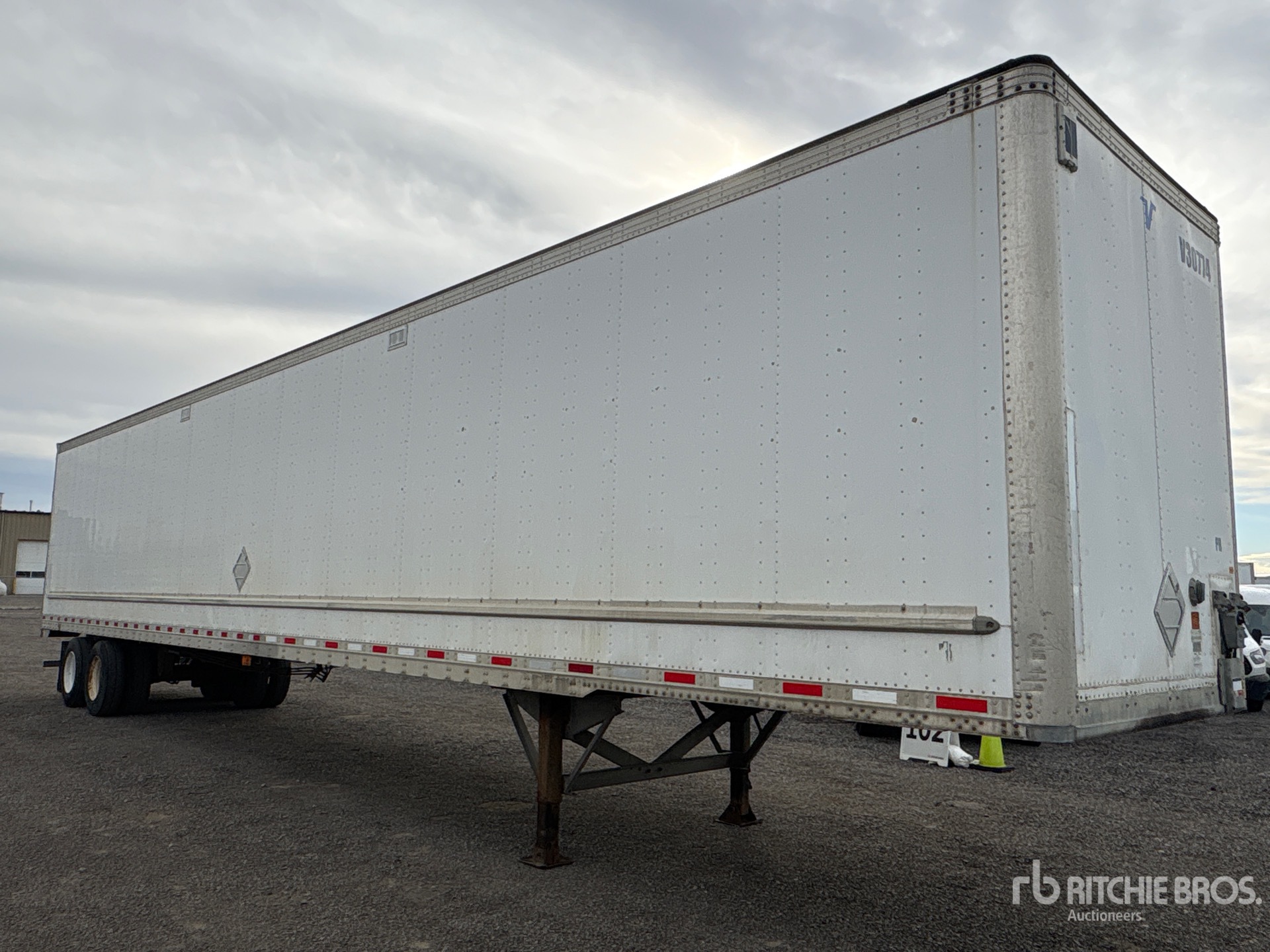 2013 Vanguard 53 FT T/A